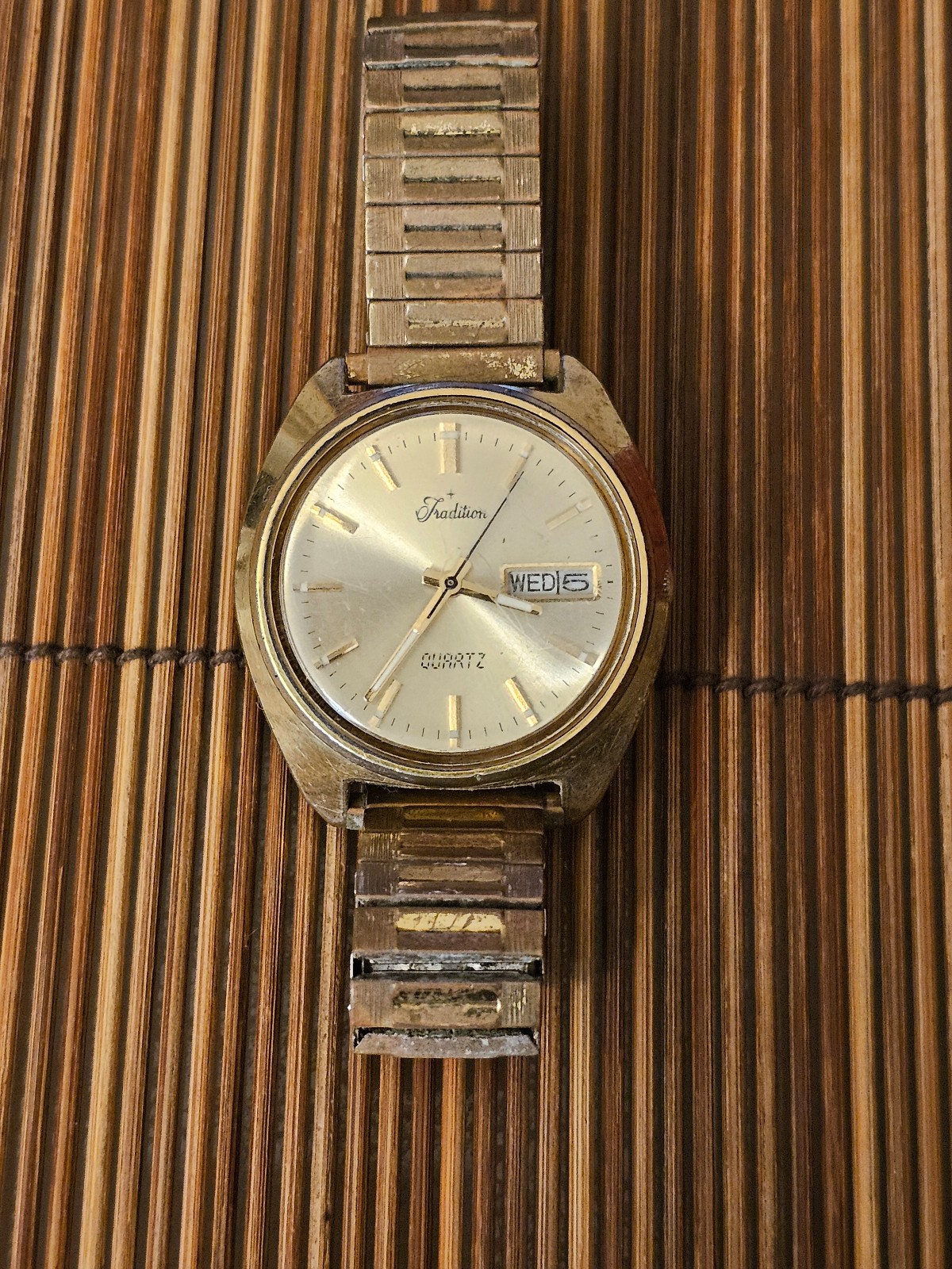 Tradition Quartz Cusion Case Watch (Vintage)