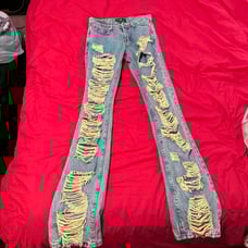 Stacked distressed Jeans