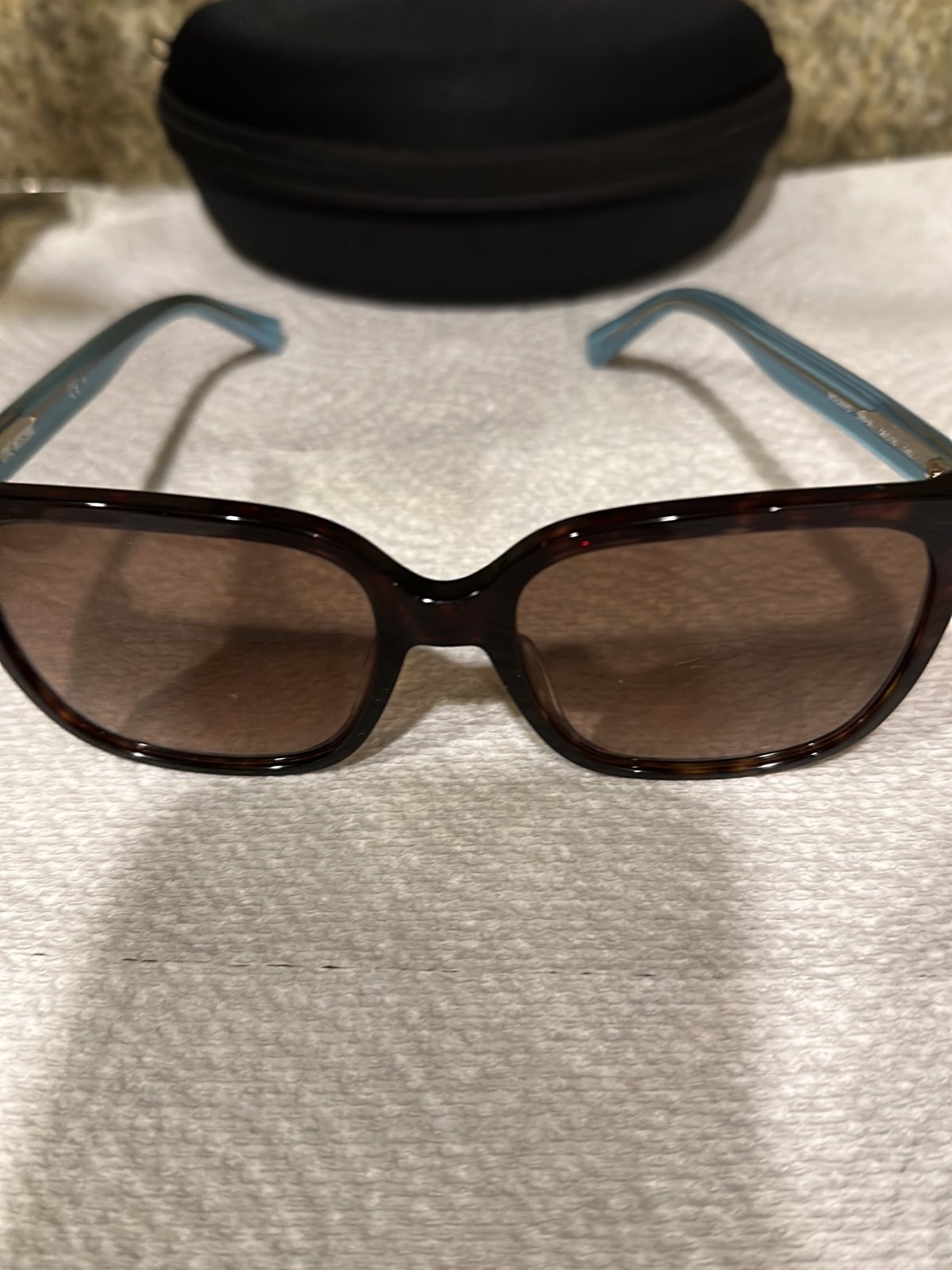 Love Moshino Sun Glasses New