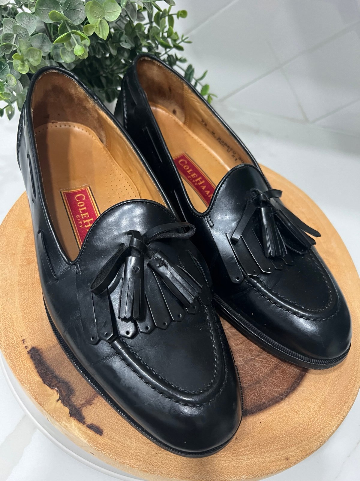 Cole Haan City Mens Loafers Shoes Black Leather Slip-On Kiltie Tasseled 9.5