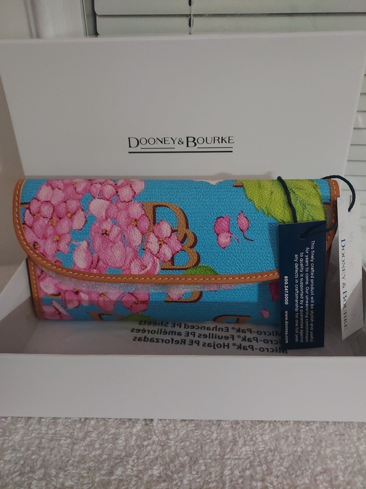 NWT DOONEY & BOURKE HYDRANGEA MONOGRAM BLUE CREDIT CARD CLUTCH