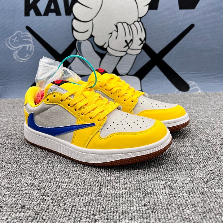 Air Jordan Retro Low Travis Scott Canary Yellow Size US11=EU45