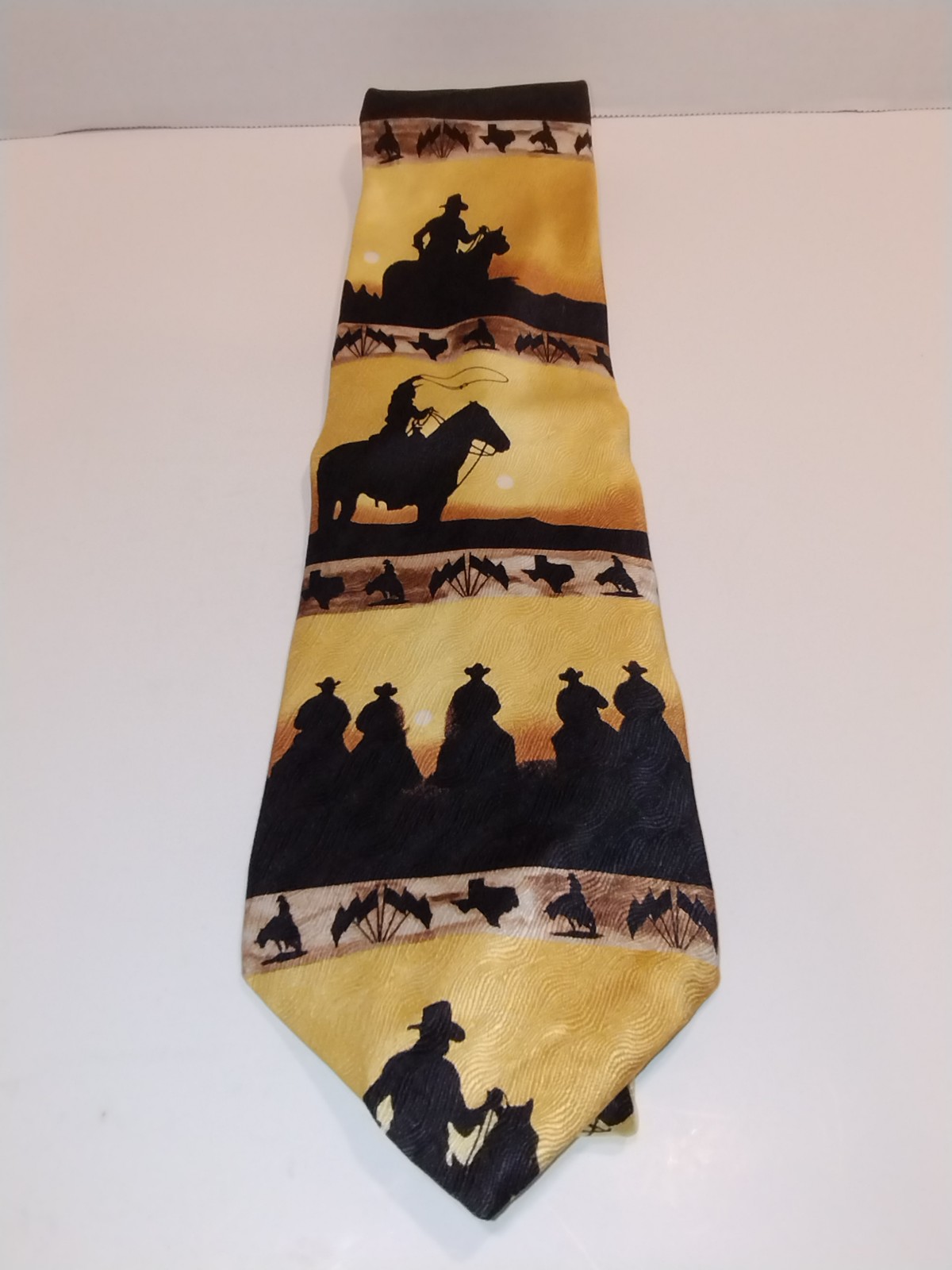Vintage 2000 Ralph Marlin Sunset Riders Designer Tie Silhouette Ranch USA Made