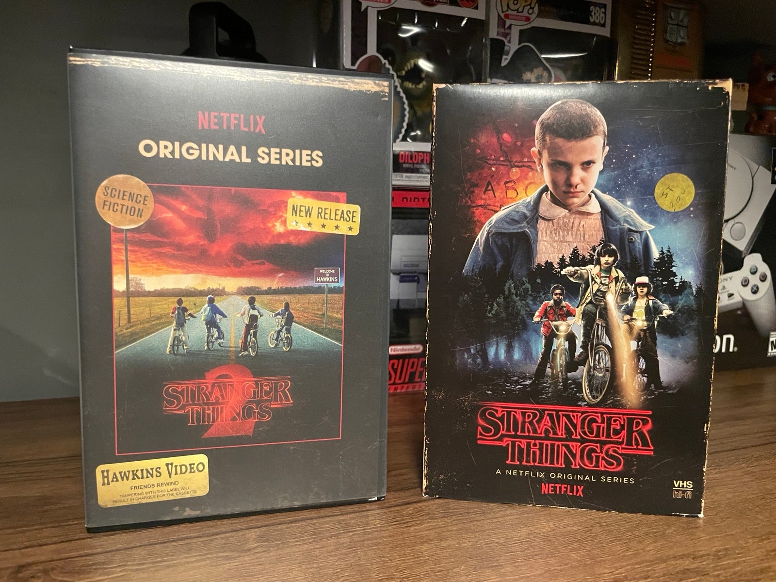 Stranger Things Season 1 & 2 Disc/Blu Ray Set
