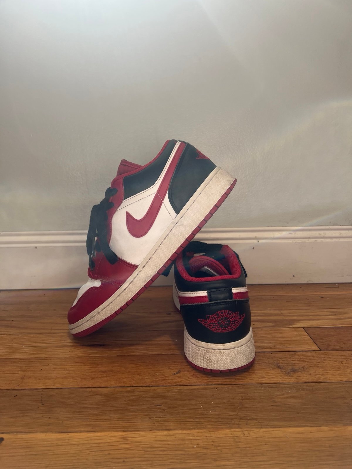 Jordan one low no bulls