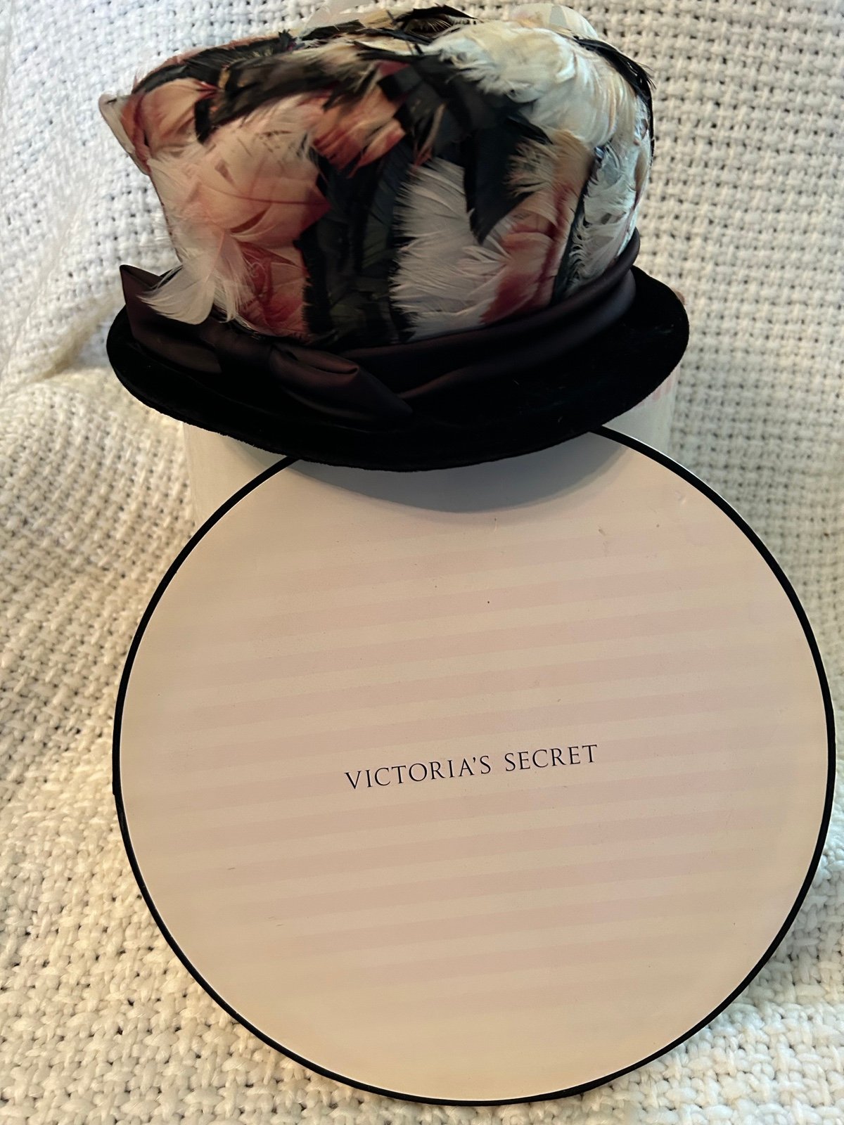 Victoria’s Secret Hatbox & Hat