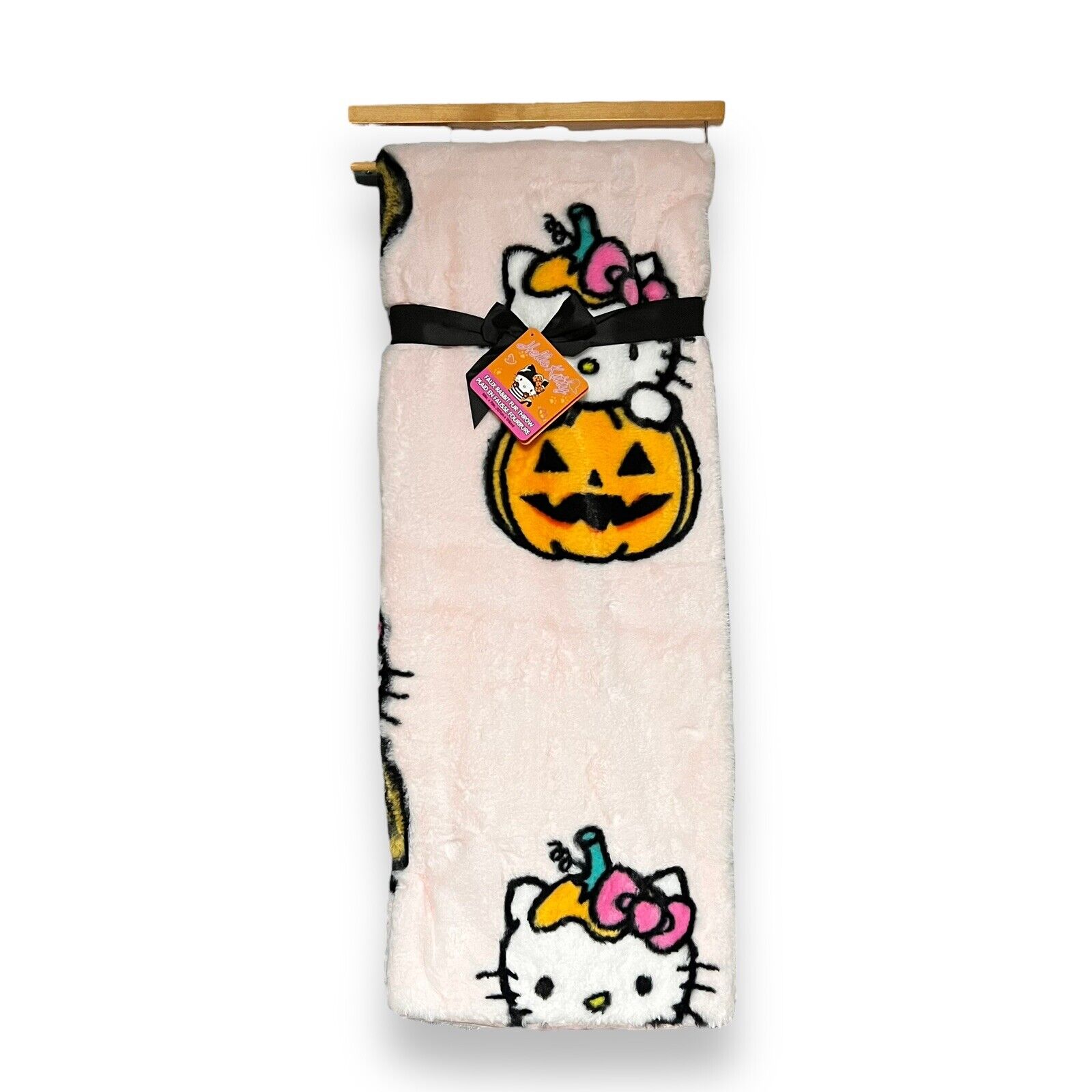 HELLO KITTY HALLOWEEN FAUX RABBIT FUR THROW BLANKET 50x70” Pink Pumpkin Soft