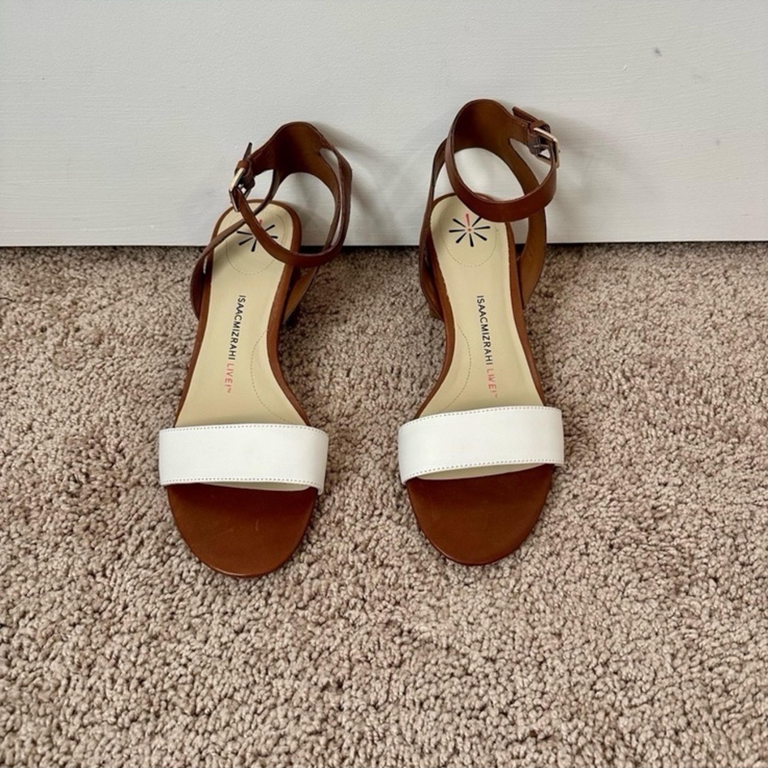 Isaac Mizrahi Brown & Ivory Leather Ankle Strap Madeline Block Heel Sandal size