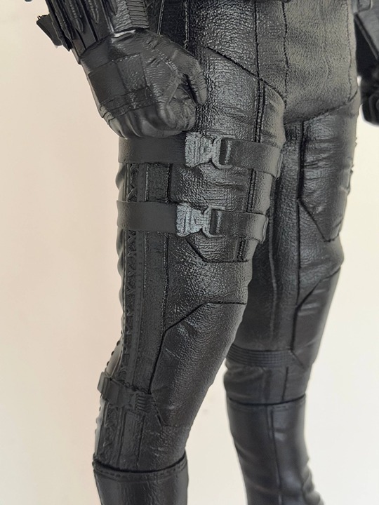 1/3 scale 2-Foot Tall ‘The Batman’ Inspired 3D Printed Figure – Ready for Paint