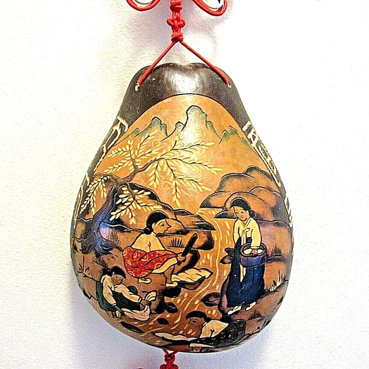 Vintage Carved Asian Gourd Shell Women Washing Clothing Wall Hanging