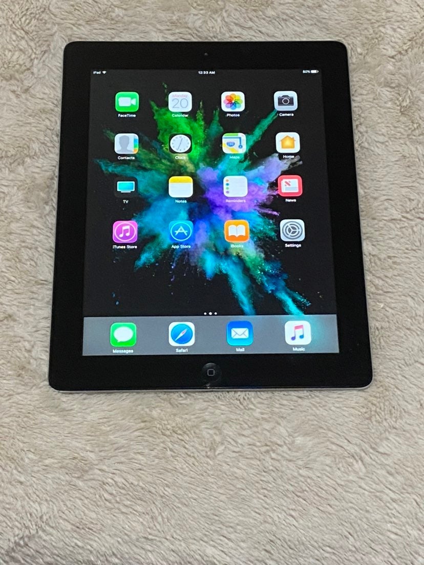 Ipad 4th generation with red folio case