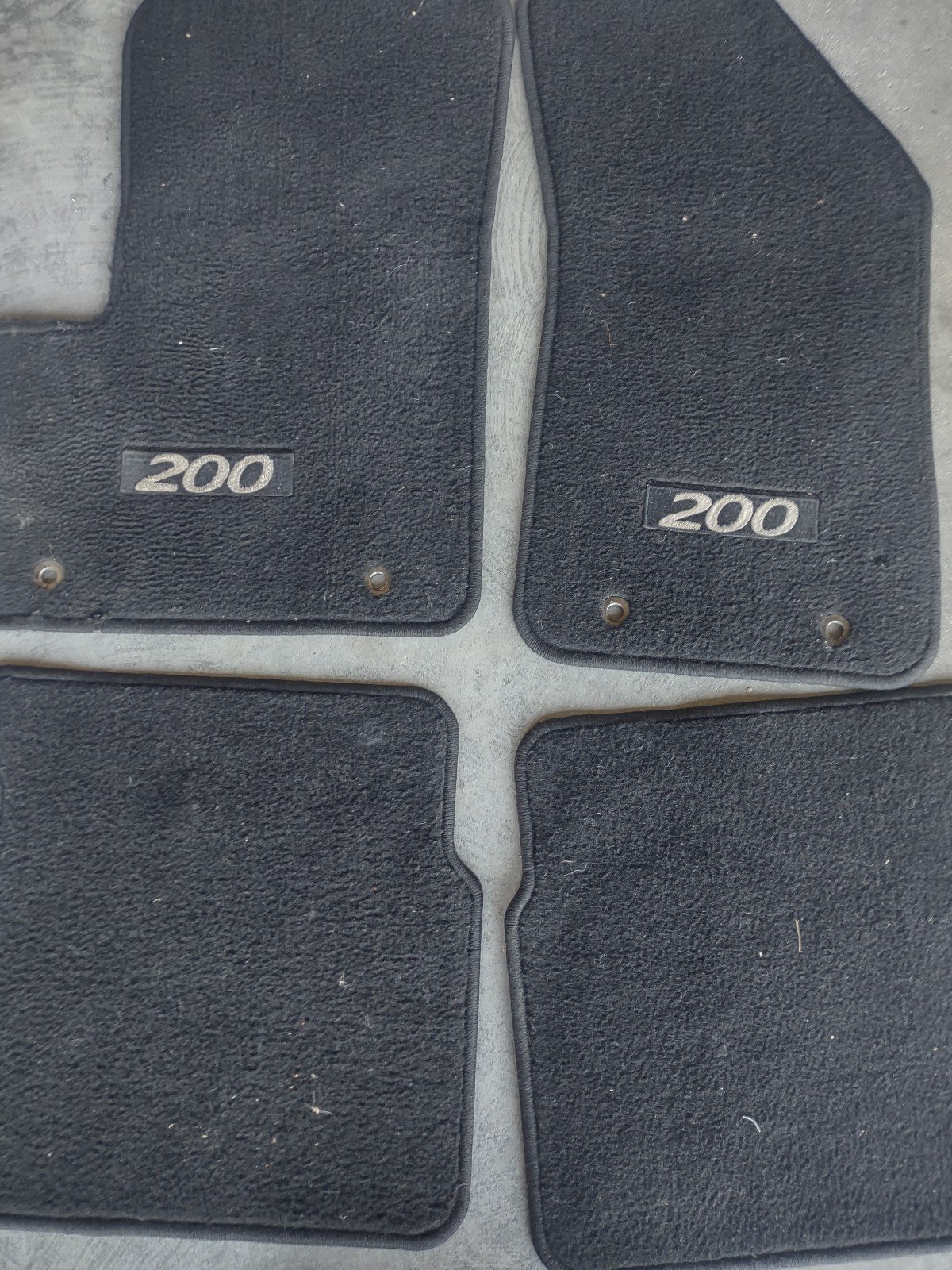 Chrysler 200 OEM floor mats