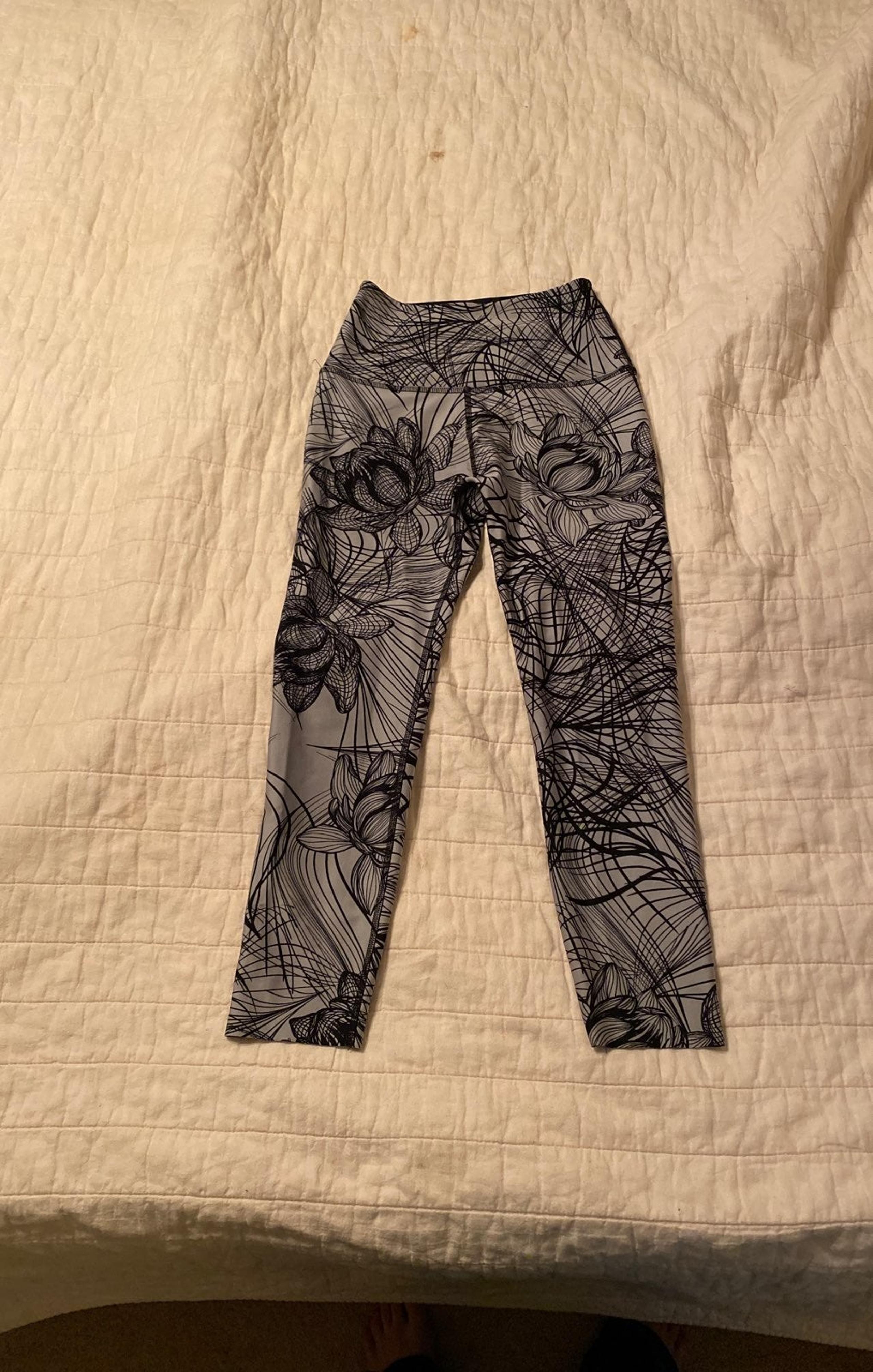Beyond Yoga Capri Leggings
