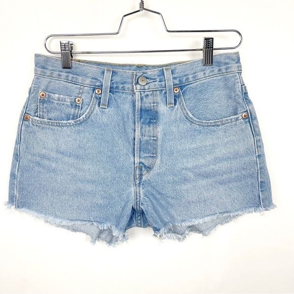 Levi’s 501 denim shorts high waisted light blue wash 27