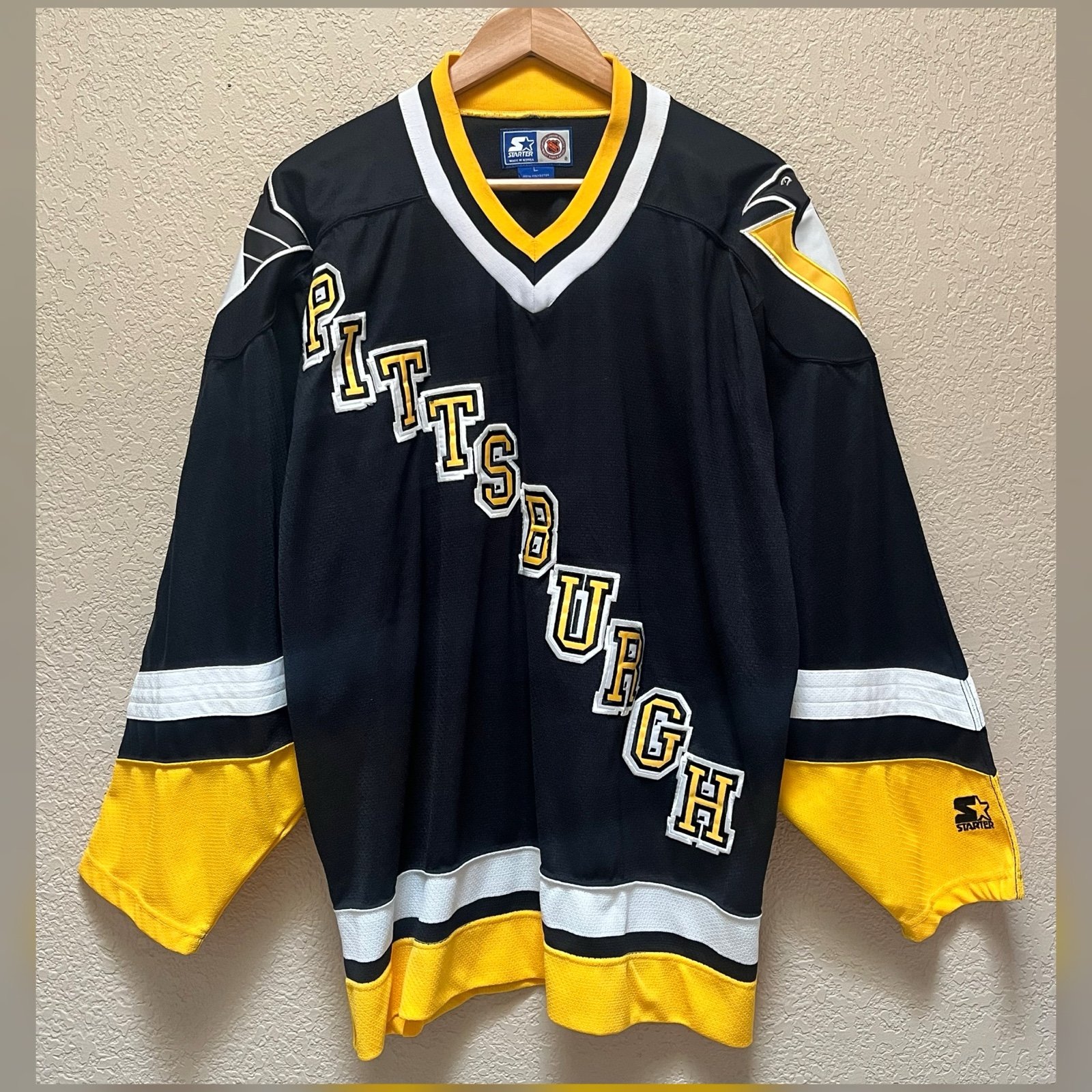Starter NHL Vintage 90’s Pittsburgh Penguins Team Jersey Men’s- Size Large