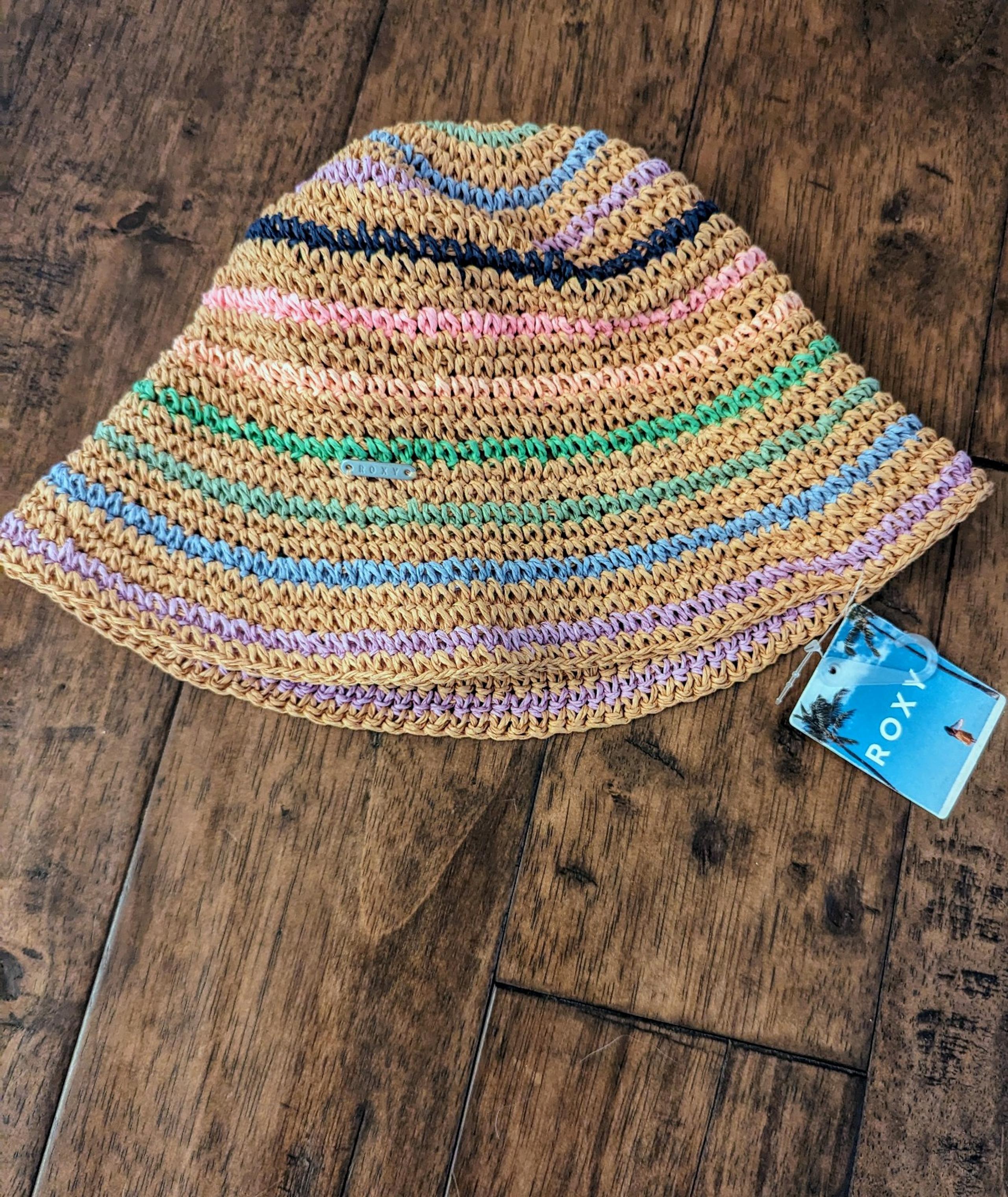 Women's woven bucket hat