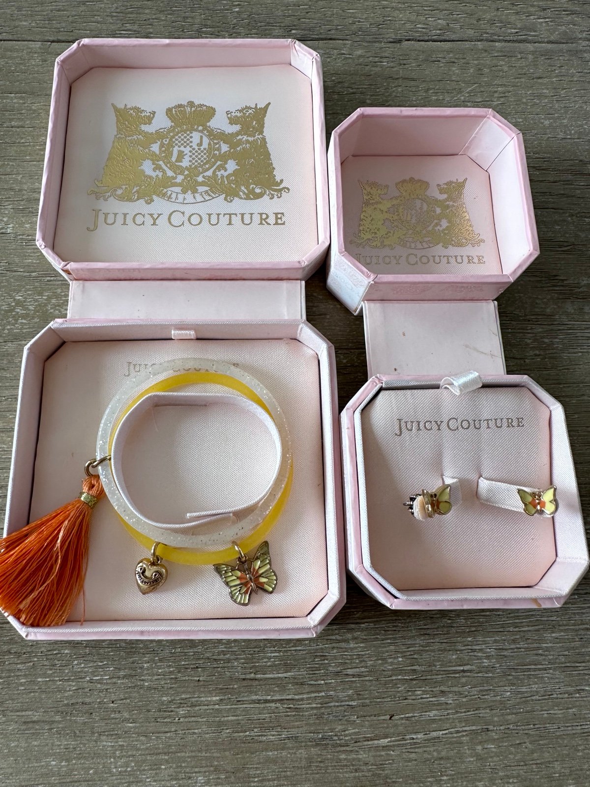 JUICY COUTURE VINTAGE Y2K GIRLS CHARM BRACELET AND EARRING SET!