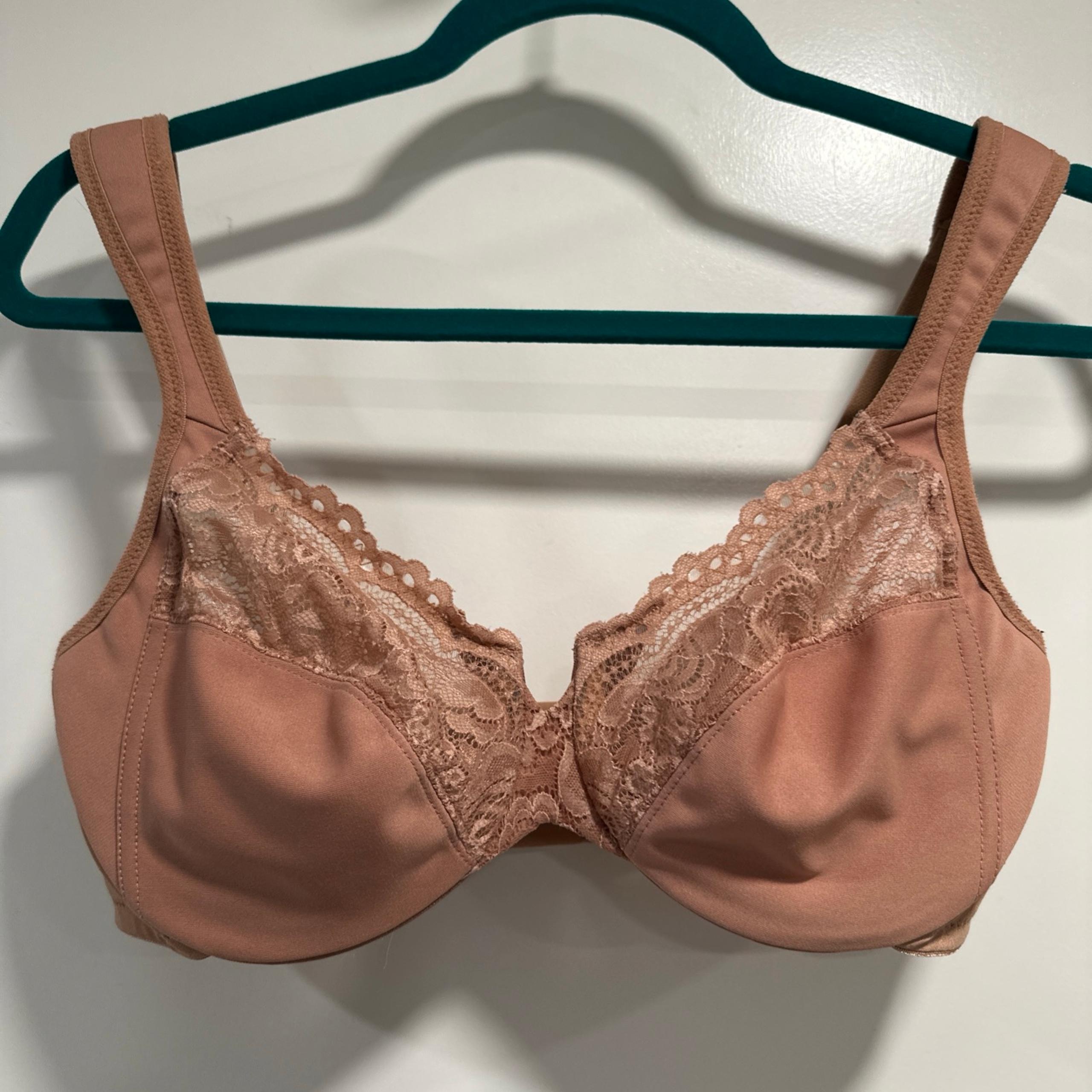 Glamorise women’s 36C Lace Trimmed Bra Underwire Comfort Straps #1240 Beige