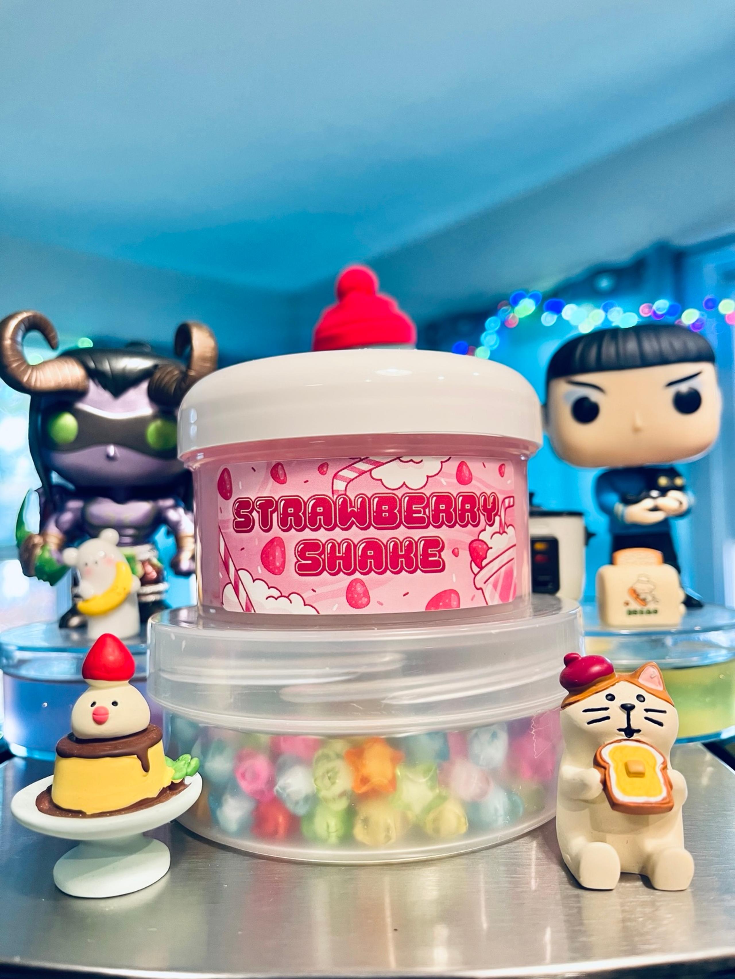 Pilot Slimes Strawberry Shake Slime