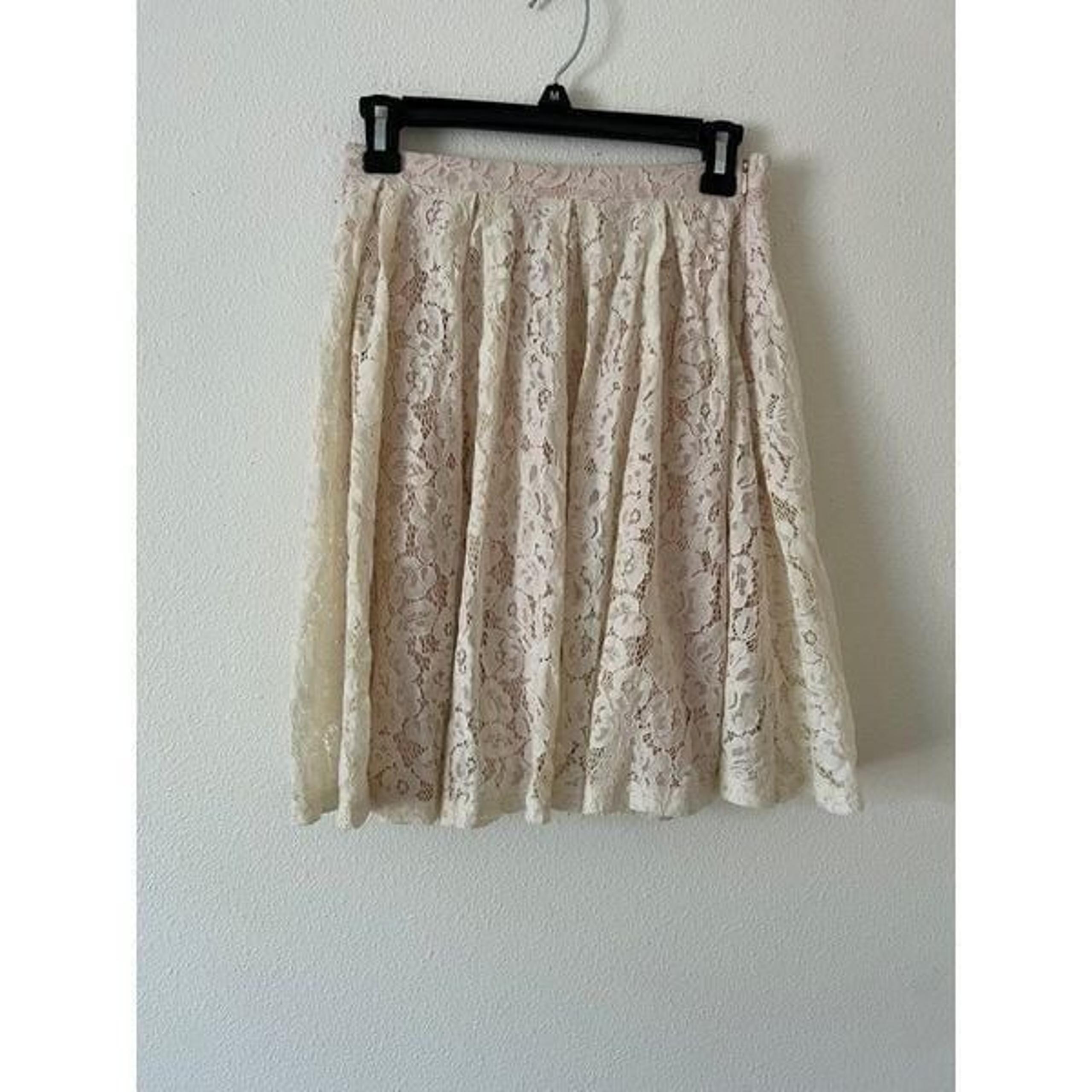 Forever 21 Skirt Women Small S Ivory Lace Blush Lined Zipper Closure Flare