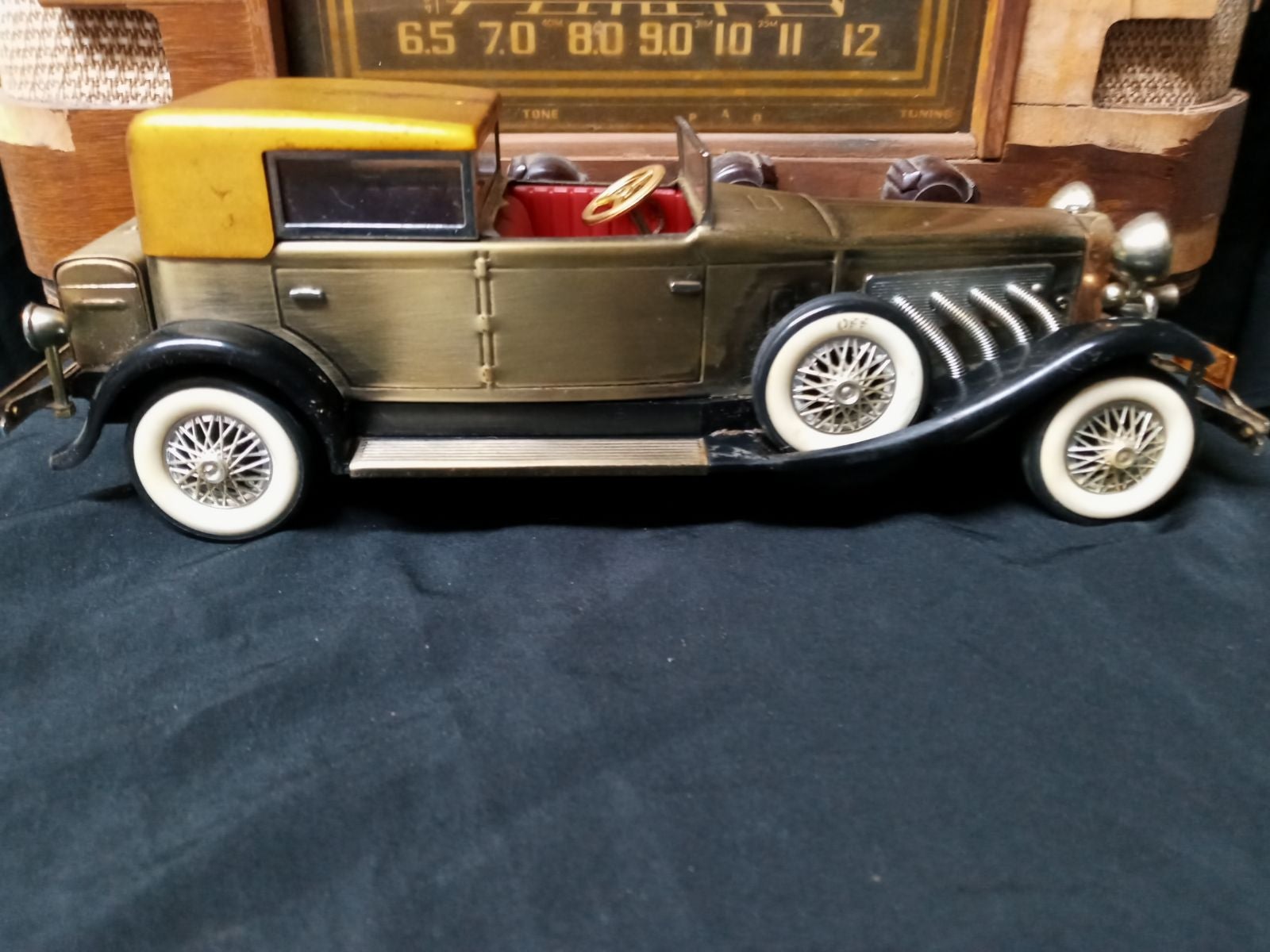 Working Vintage 1934 Duesenberg Replica Solid State Transistor Radio