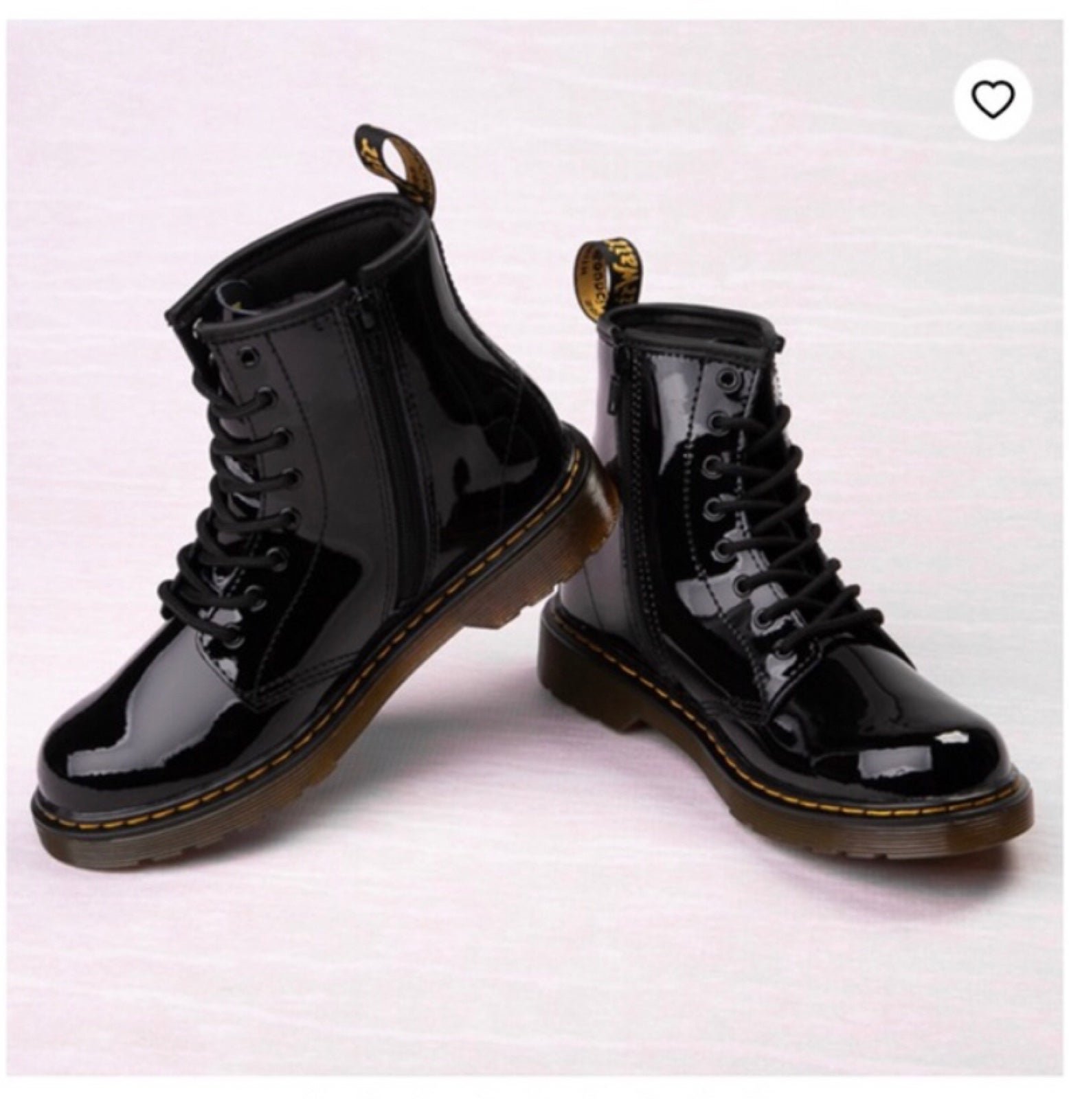 DR. MARTENS 1460 BOOT size 5Y