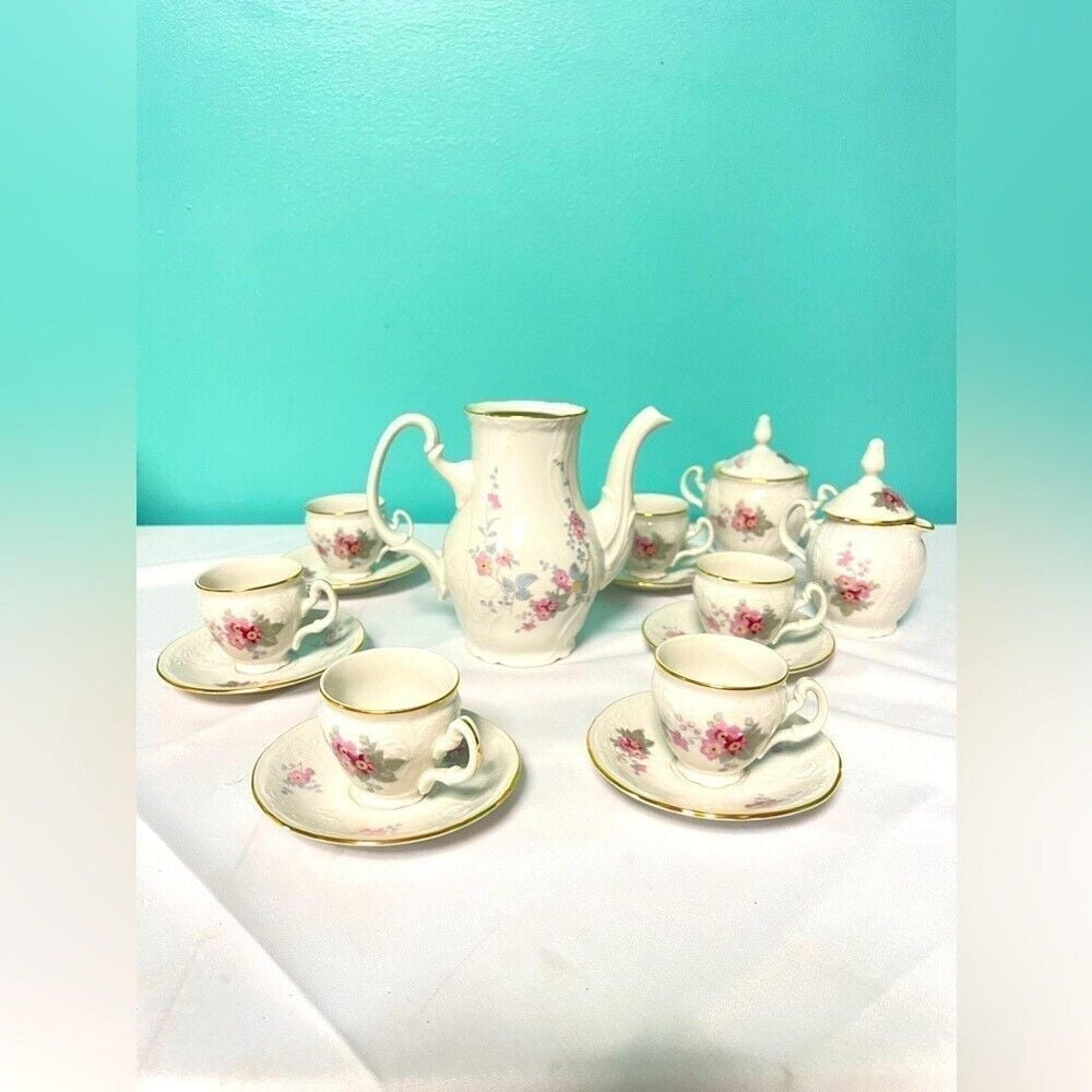 Vintage Bernadotte porcelain fine Bone 17 piece tea set made in Czechoslovkia - N-Bone