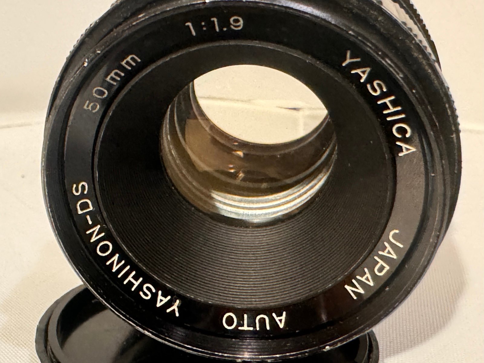 Yashinon DS 50mm 1:1.9