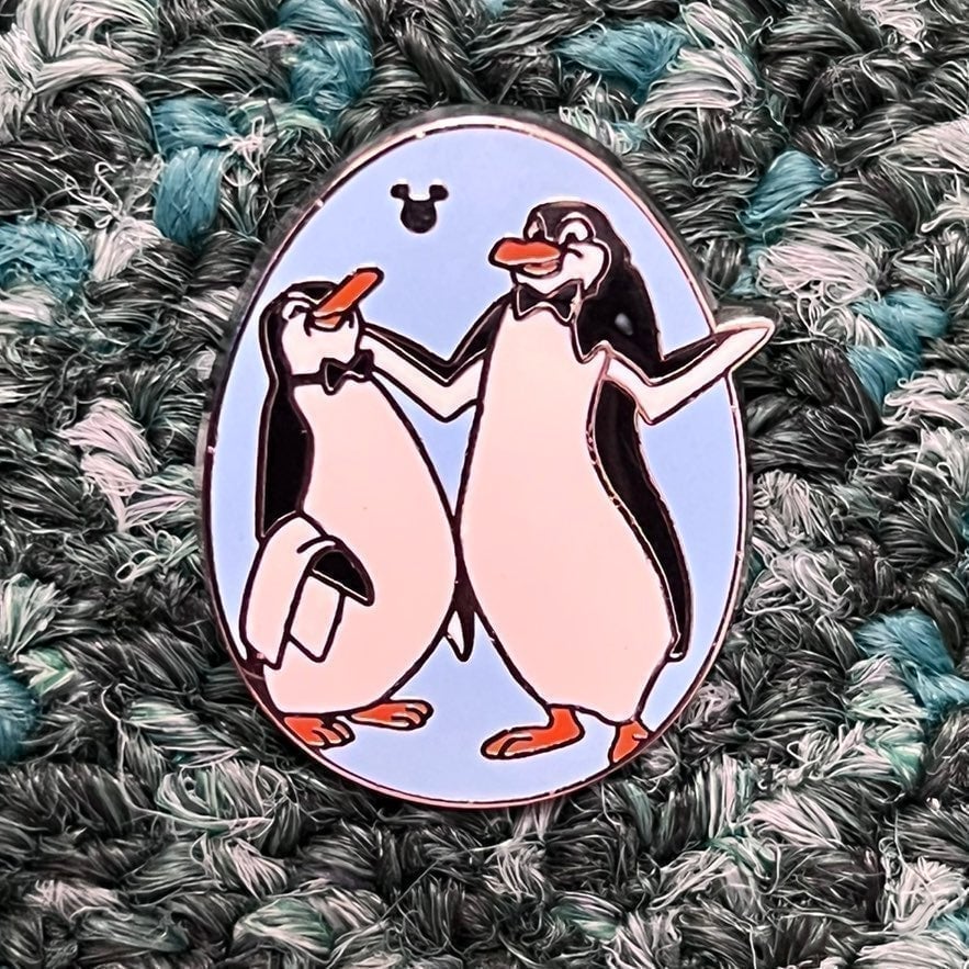 DISNEY PINS HIDDEN MICKEY MARY POPPINS PENGUIN FROM DISNEY BIRDS COLLECTION PIN
