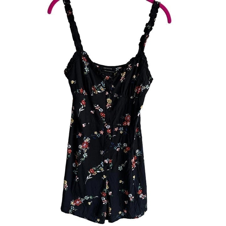 URBAN OUTFITTERS Ladies Black Floral Ruffle Button Front Romper, M