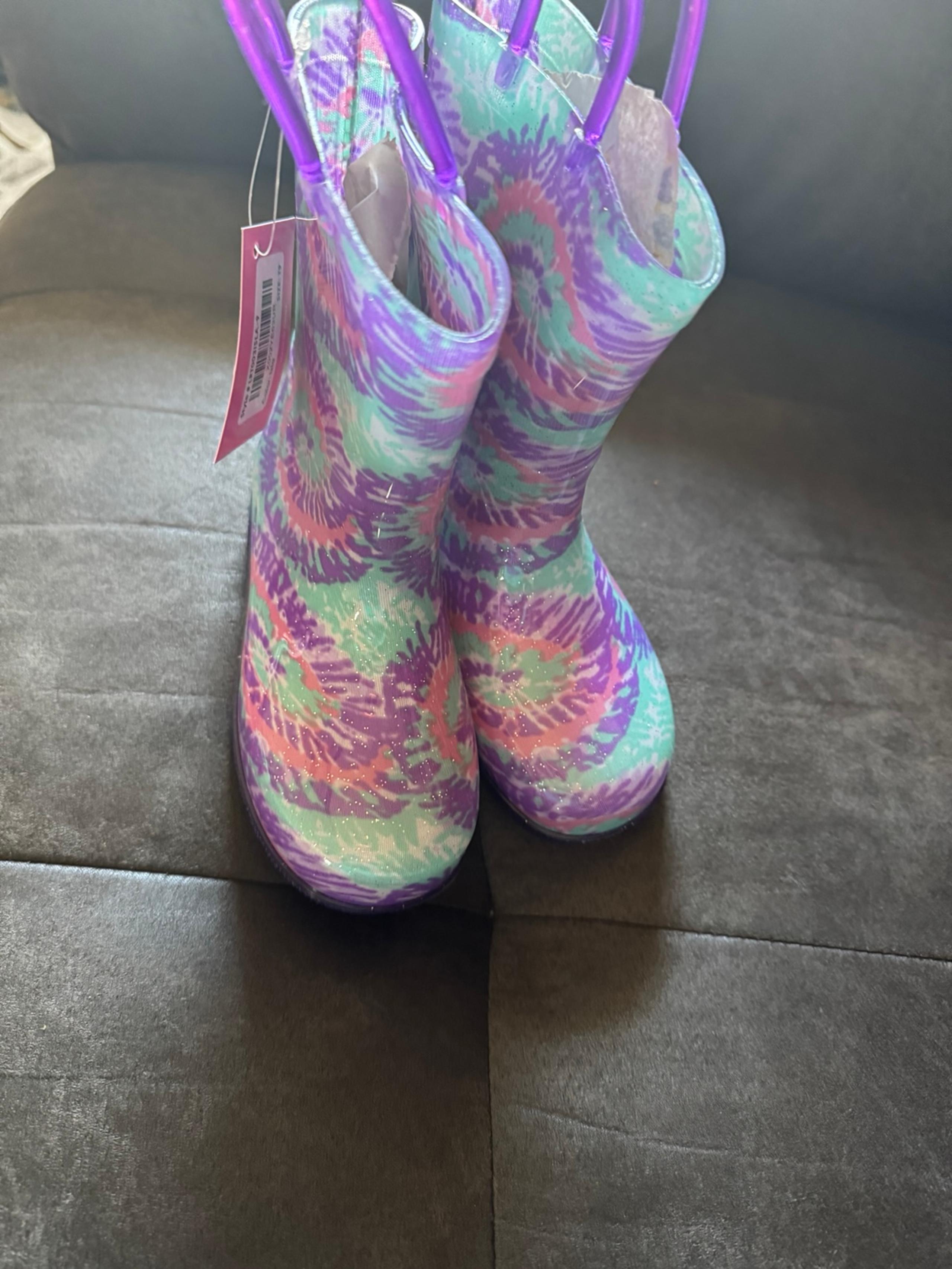 Toddlers girls rain boots size 9
