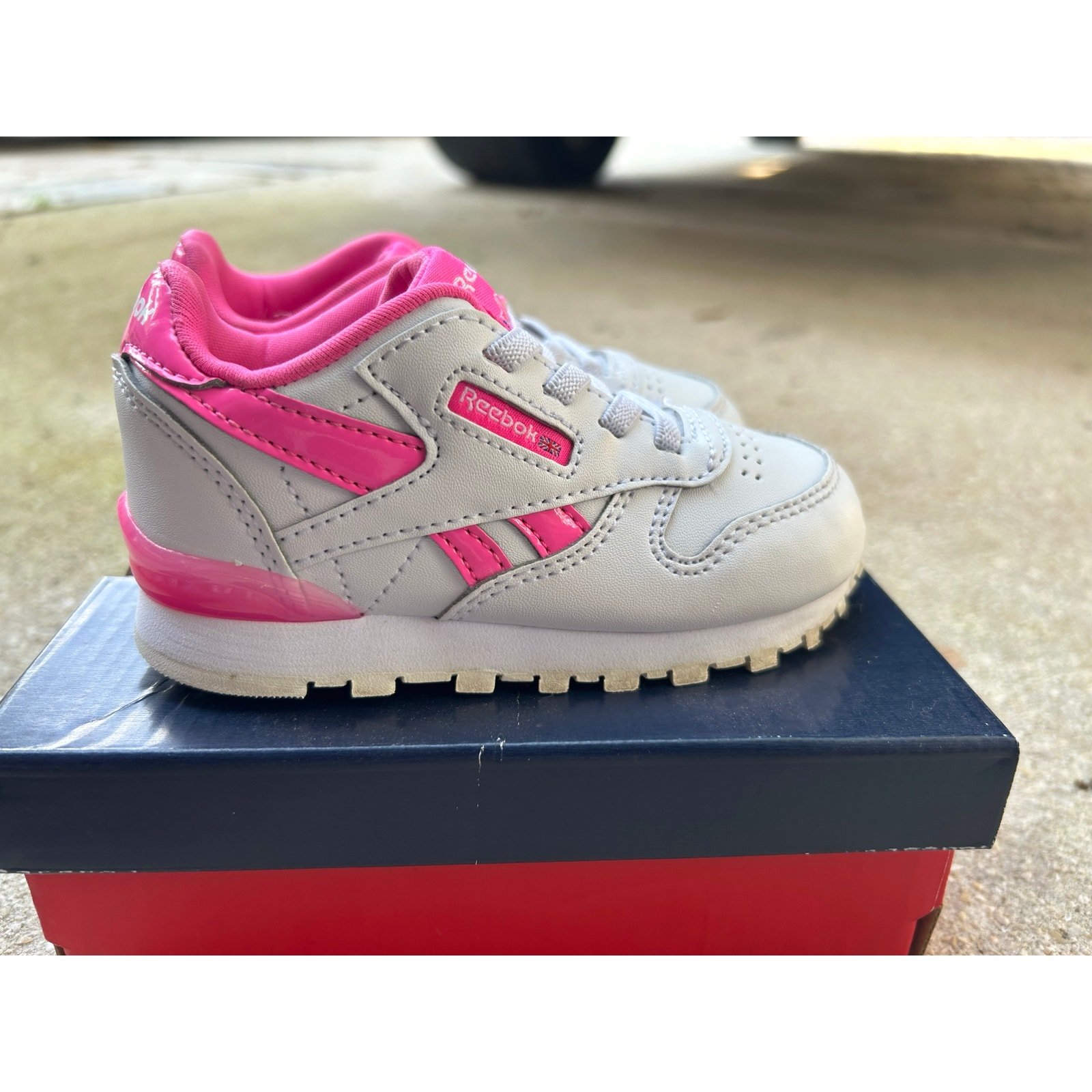 Reebok infant size 7