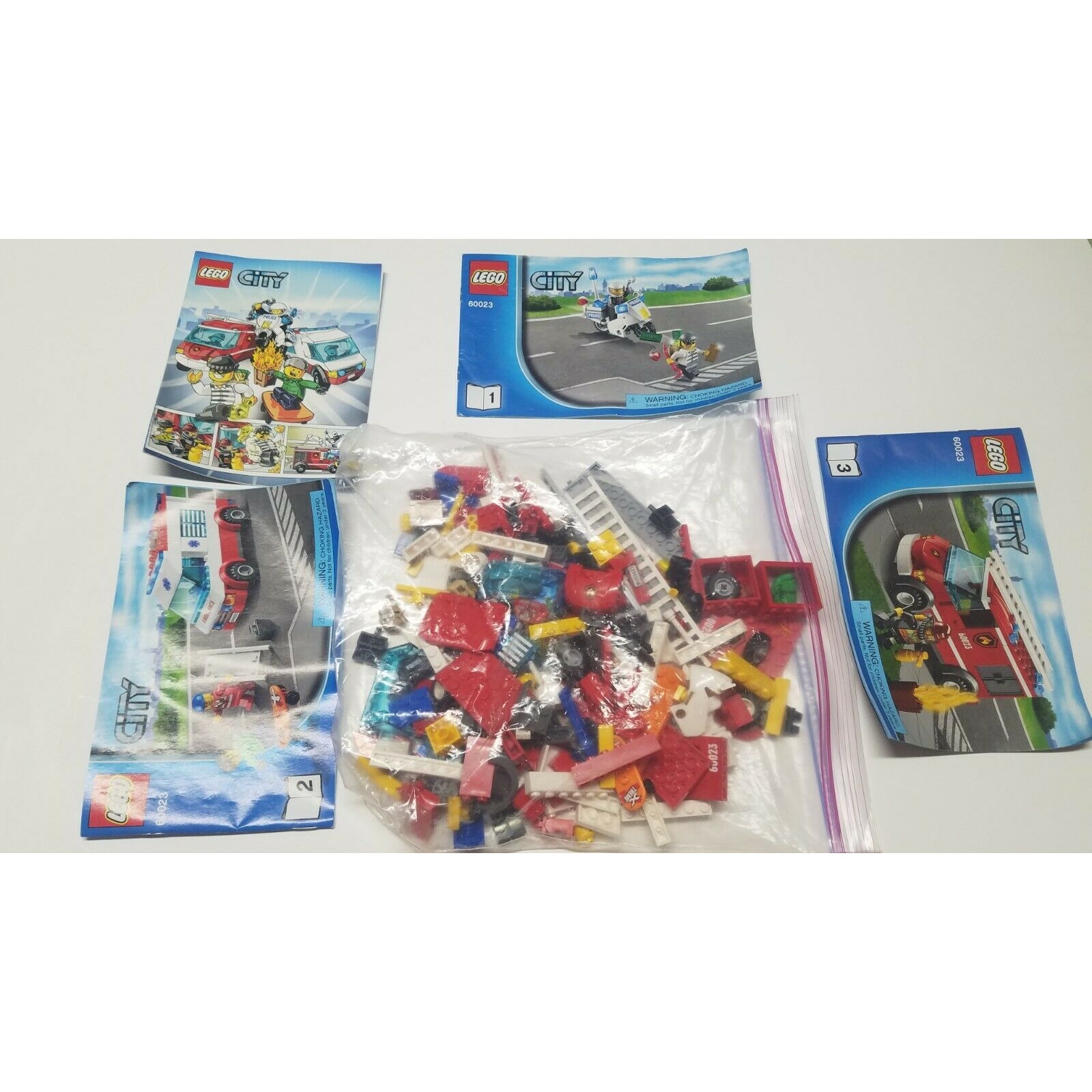 Lego City 60023 City Starter Set Police Fire Ambulance 3 Manuals missing case