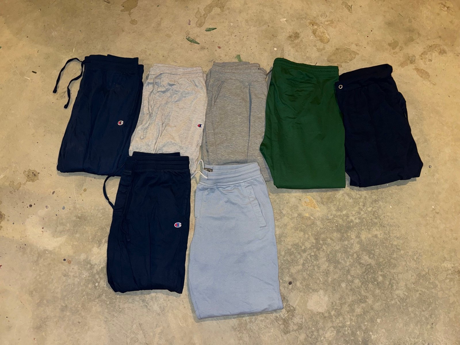 Men’s assorted sweatpants