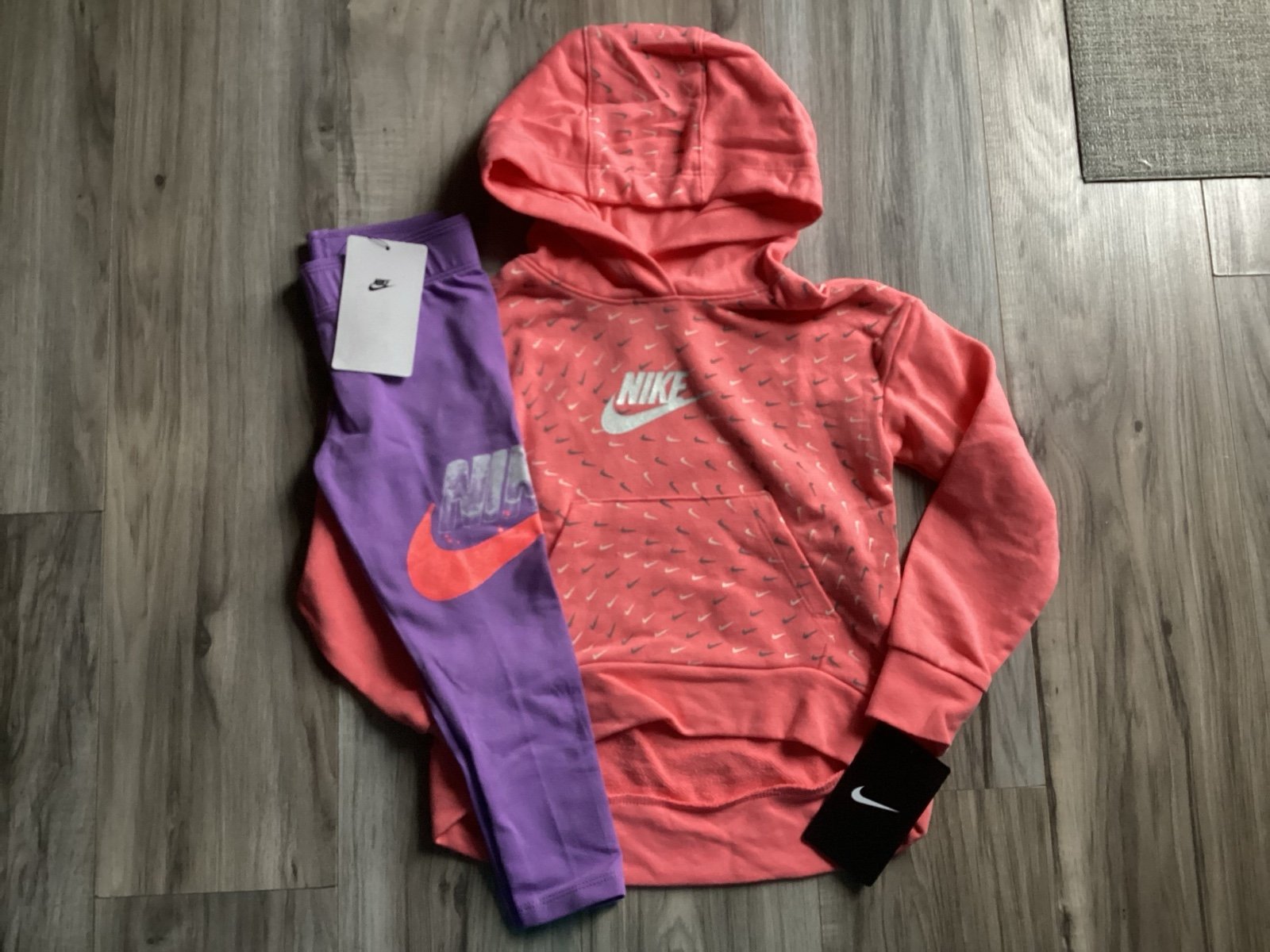 girls Nike hoodie & leggings outfit size 4(NWT) ~FIRM, NO OFFERS~
