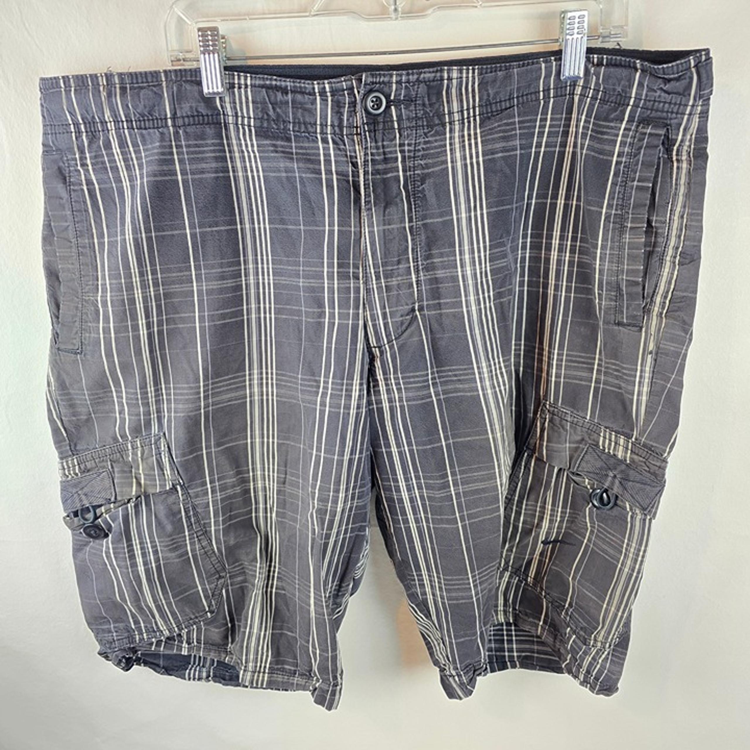 Nike Cargo Shorts Men's XL 40 Athletic Dept Plaid Check Casual Outdoors Coach