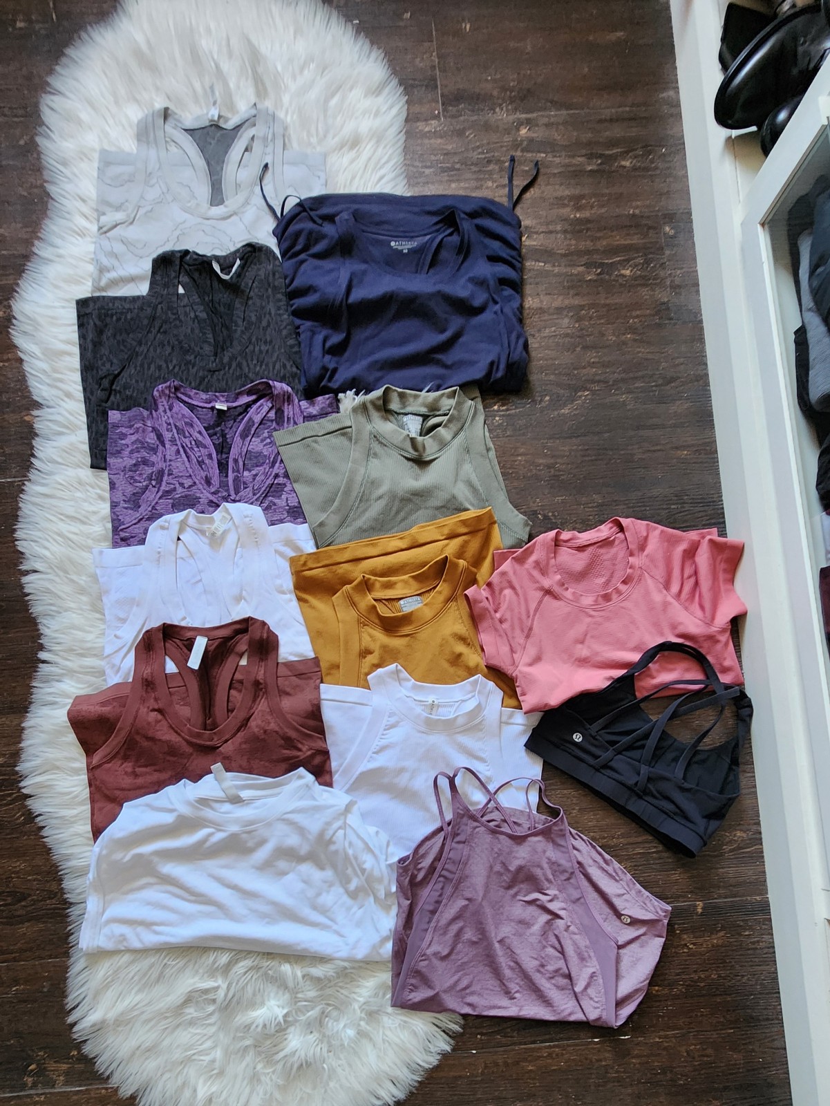 Lululemon and Athleta bundle size 4