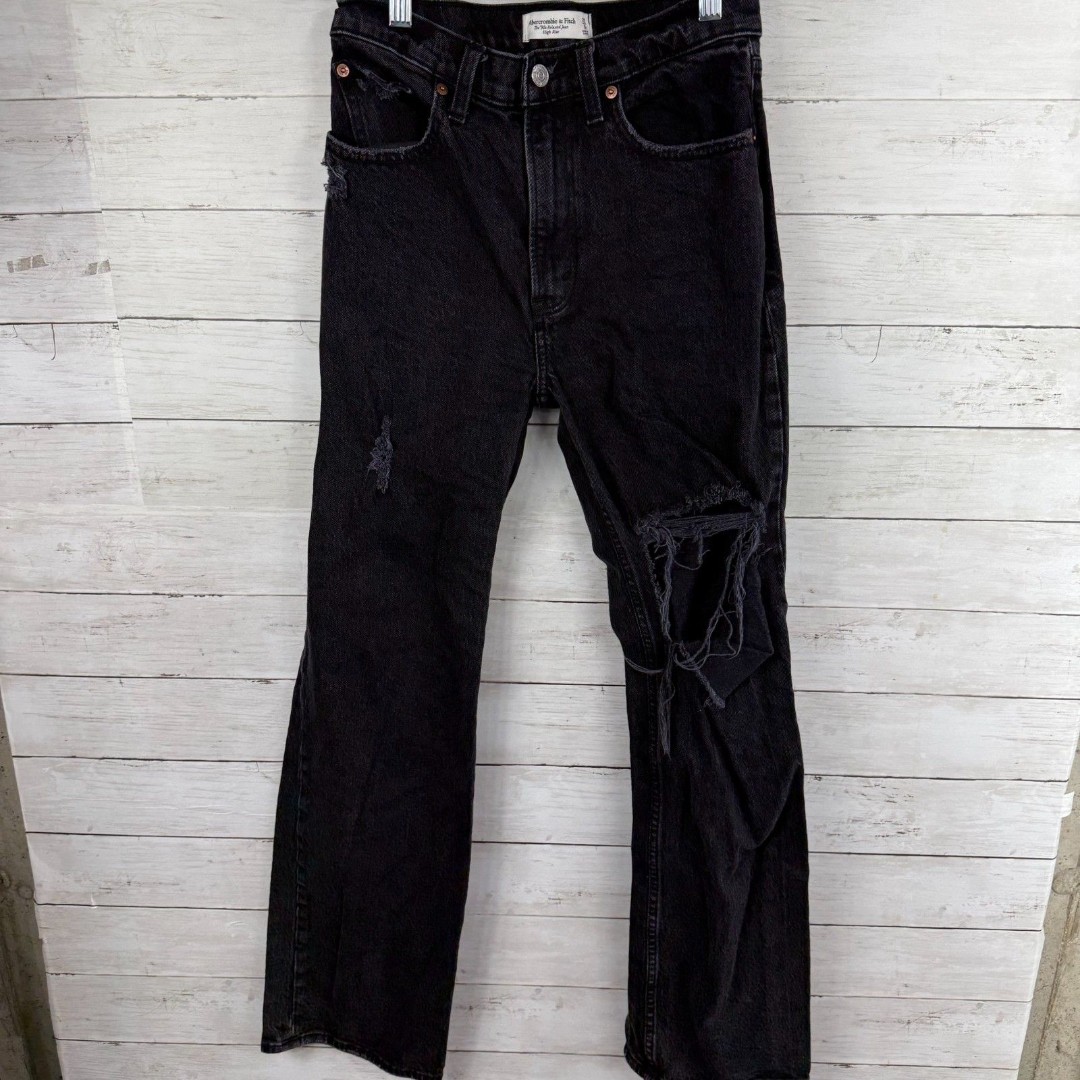 Abercrombie & Fitch The 90's Relaxed Jean High-Rise Distressed Jeans