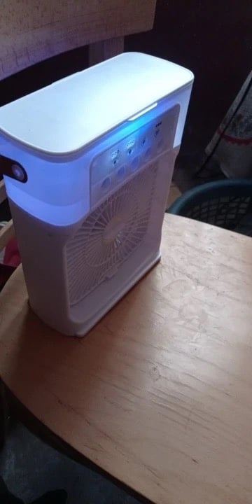 Mini ice fan