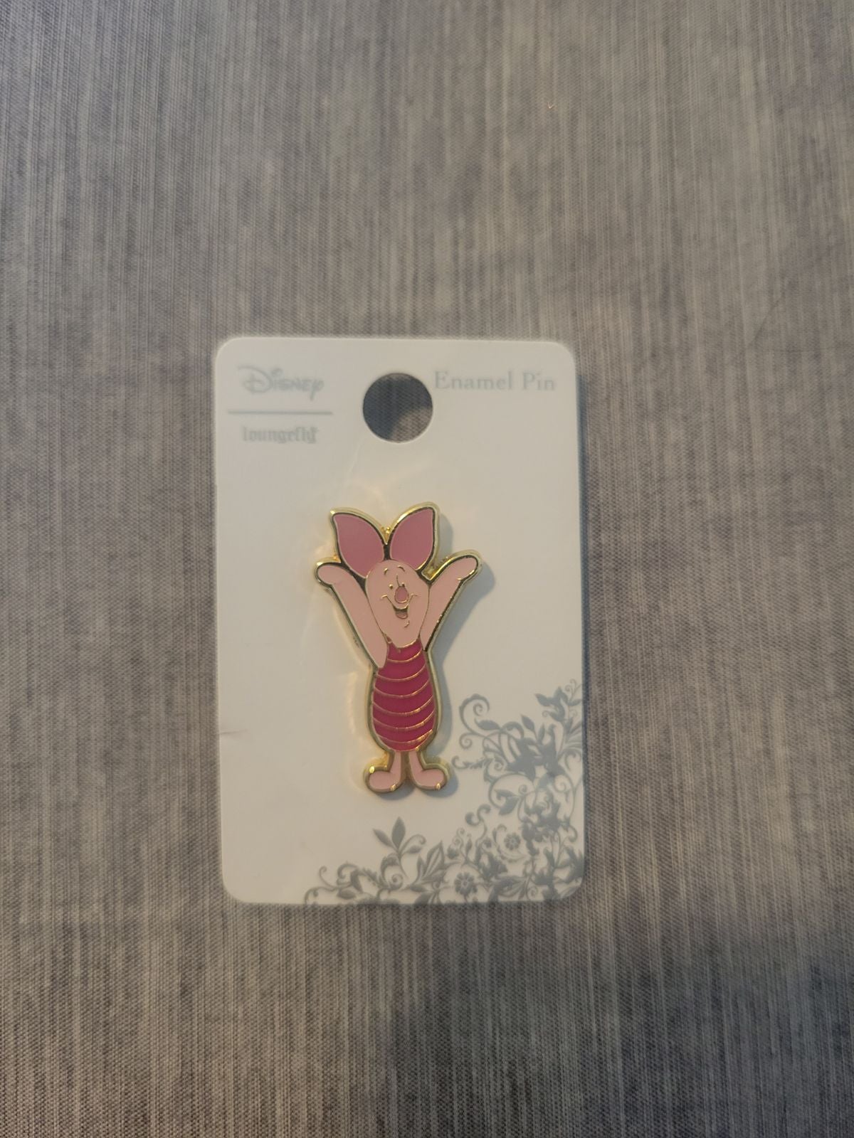 Disney Loungefly Winnie The Pooh Happy Piglet Enamel Trading Pin Disney Loungefly Winnie The Pooh Happy Piglet Enamel Trading Pin