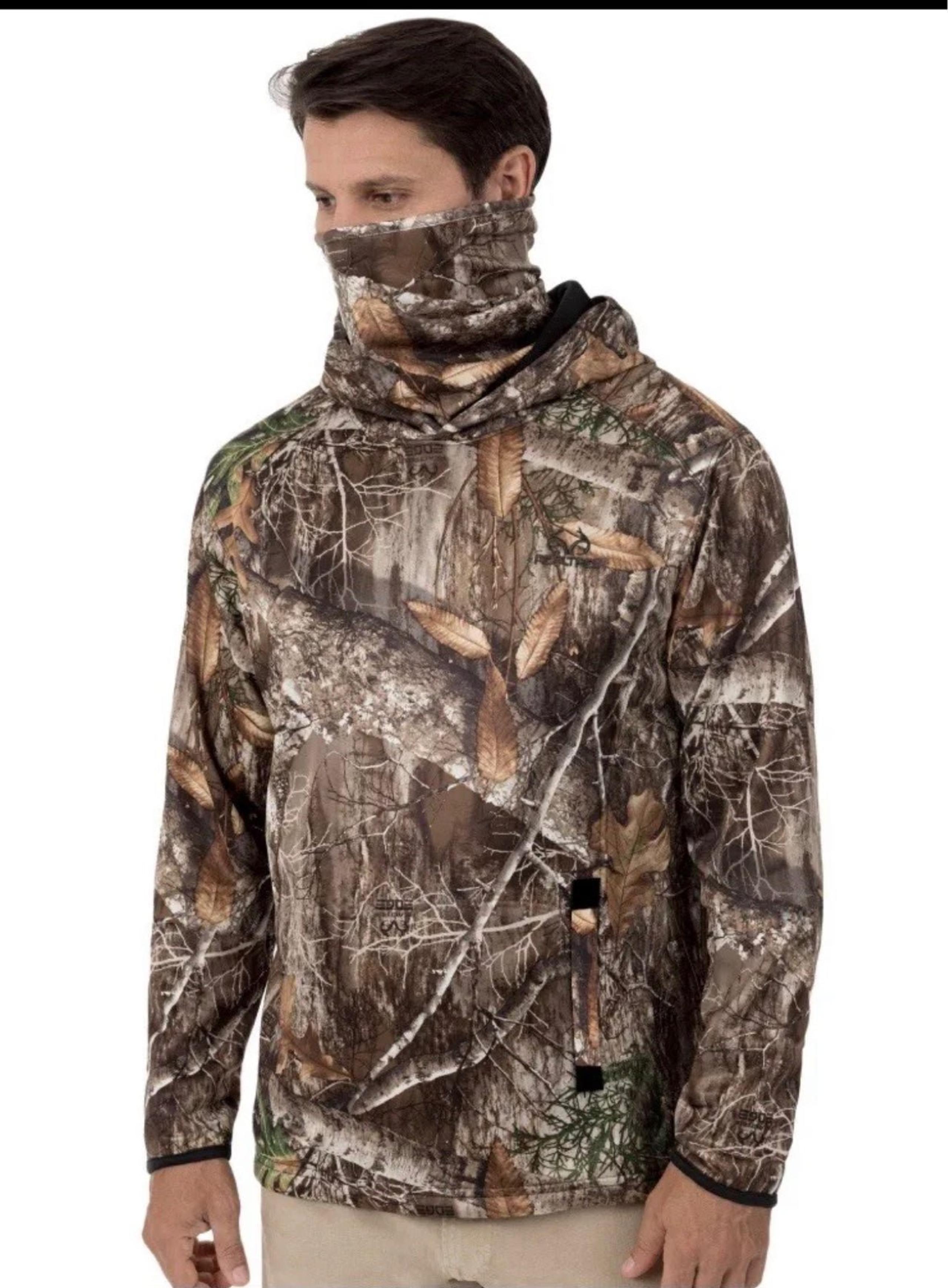 2 Performance Pullover Hoodies W/ Neck Gaiter in REALTREE camouflage Size MEDIUM