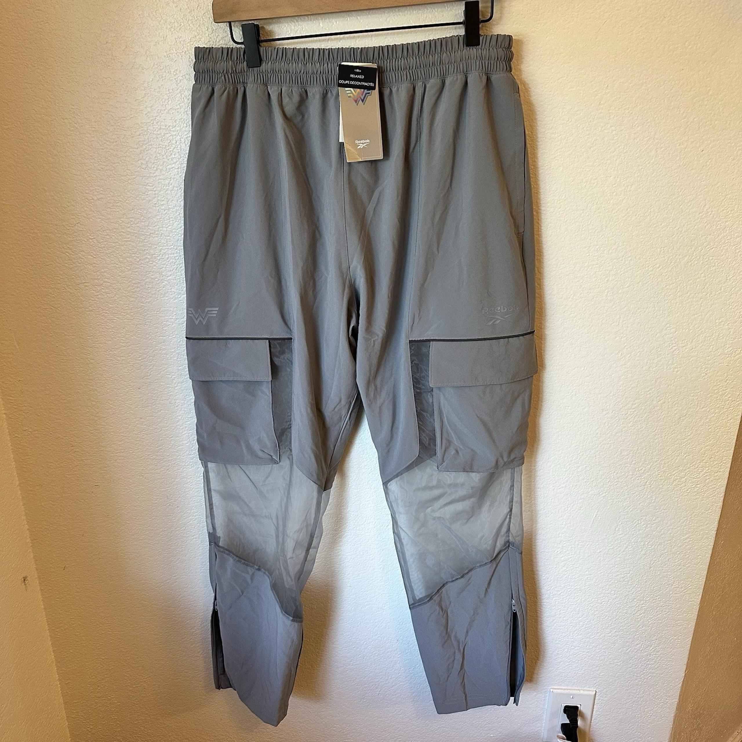 Reebok. Hiking Pant Men's Size L Seal Grey SEAL