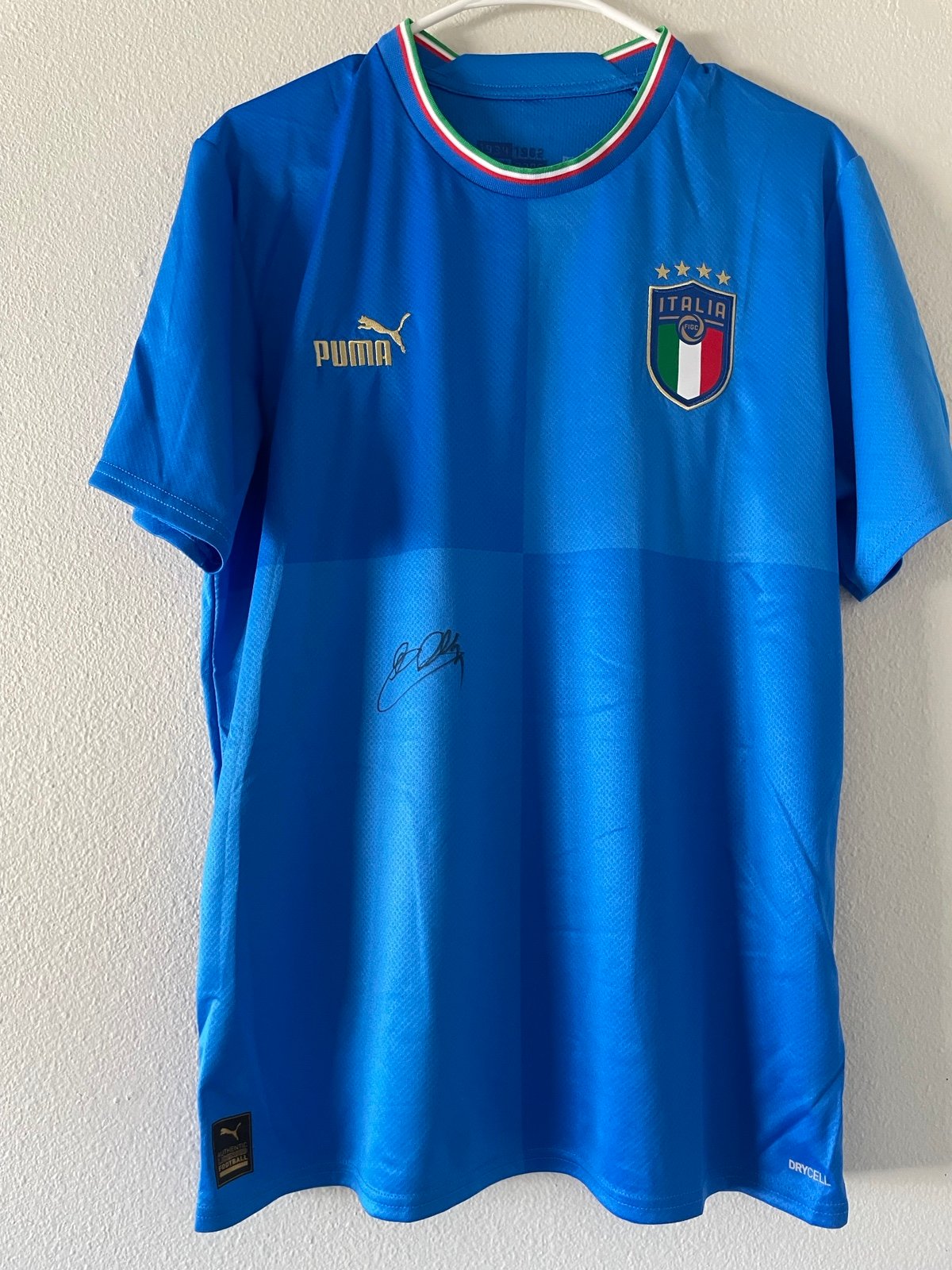 Giorgio Chiellini Autographed Signed 2022 Italy Home Soccer jersey NWT