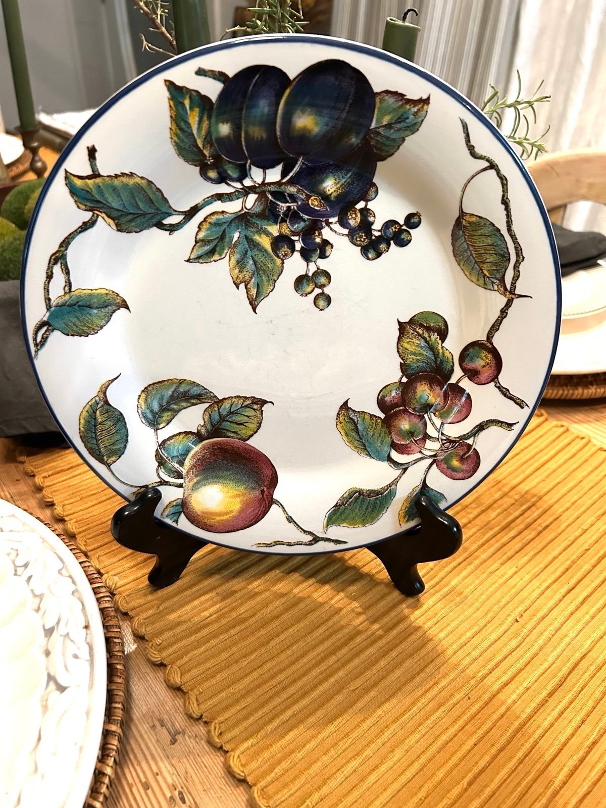 Pier one Macintosh Fruits Dinner Plates set of 6 Earthenware England