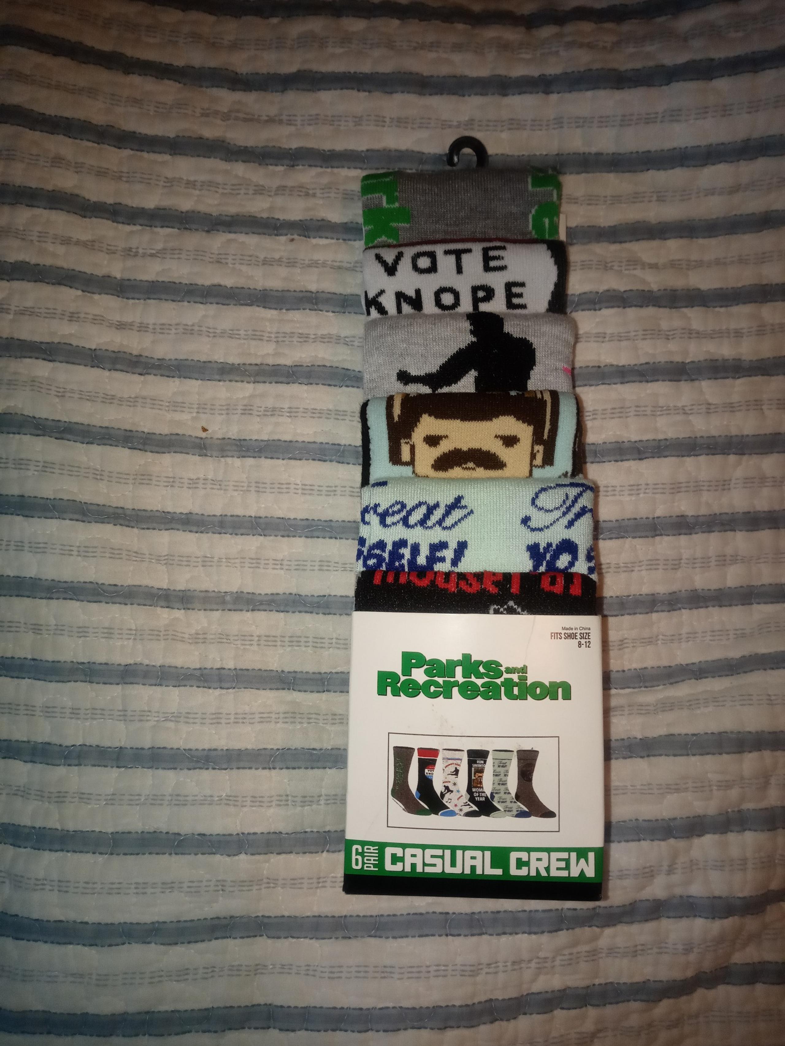New 6 Pack Multipac NBC TV Parks and Rec Adult Socks Ron Swanson Mouse Rat Knope