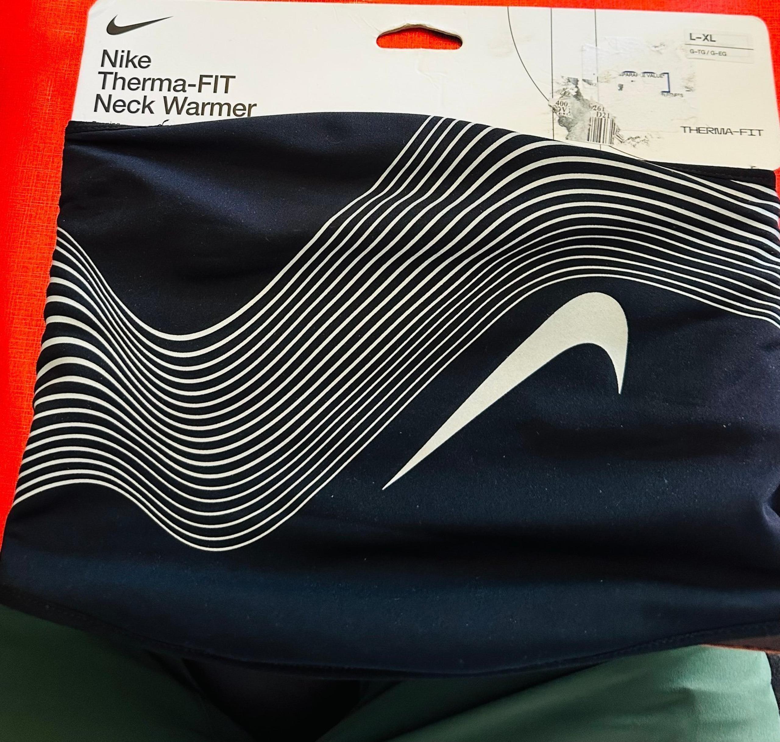 Nike Therma Fit Neck Warmer- Black w/ white swoosh NWT