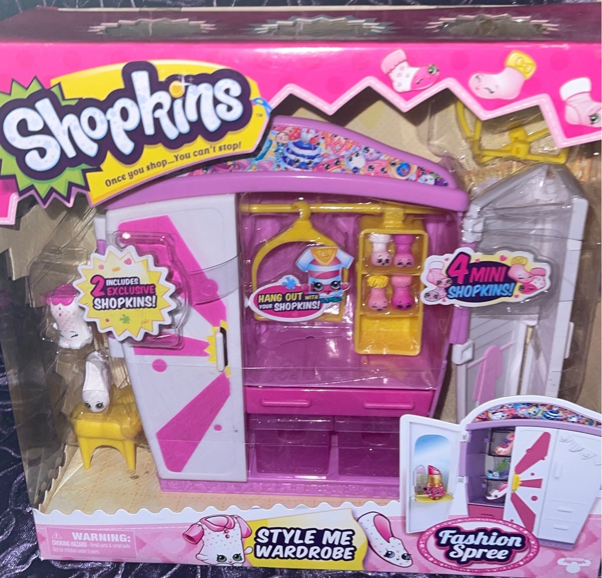 New in box Shopkins Fashion Spree Style Me Wardrobe playset
