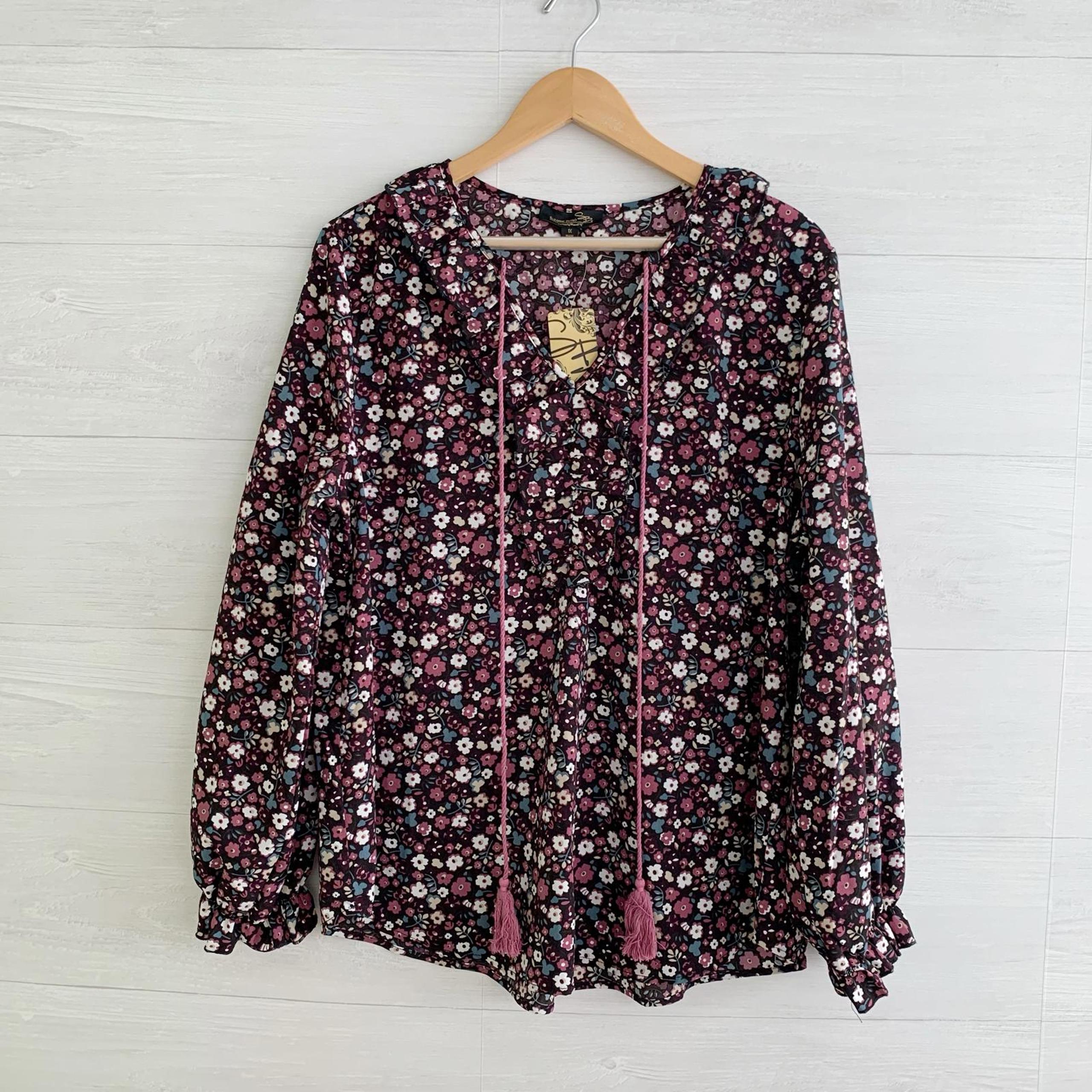 NWT Suzanne Betro - Black purple floral long sleeve V-neck ruffled tunic top, 1X