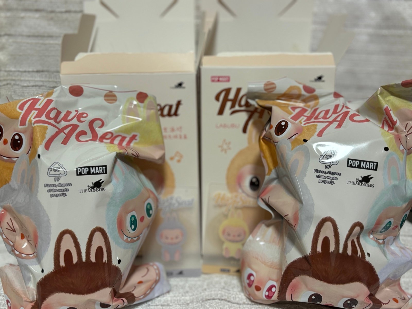 Pop mart labubu have a seat vinyl plush series bundle zizi