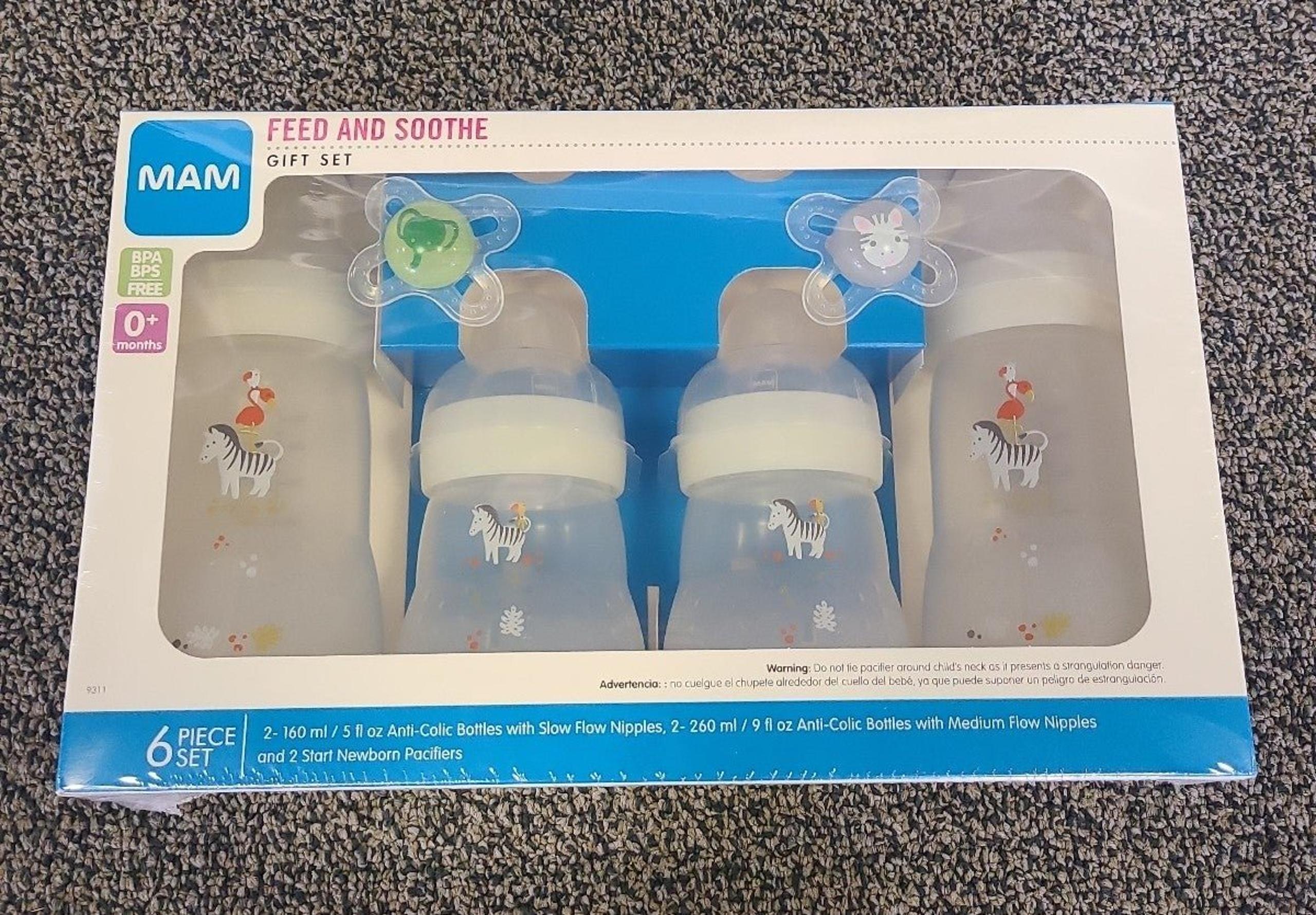 NEW - MAM baby bottles starter set